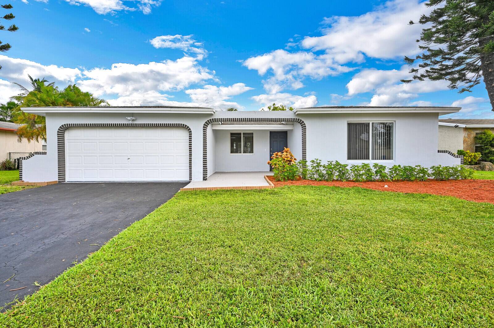 Sunrise, FL 33322,10850 NW 29th MNR