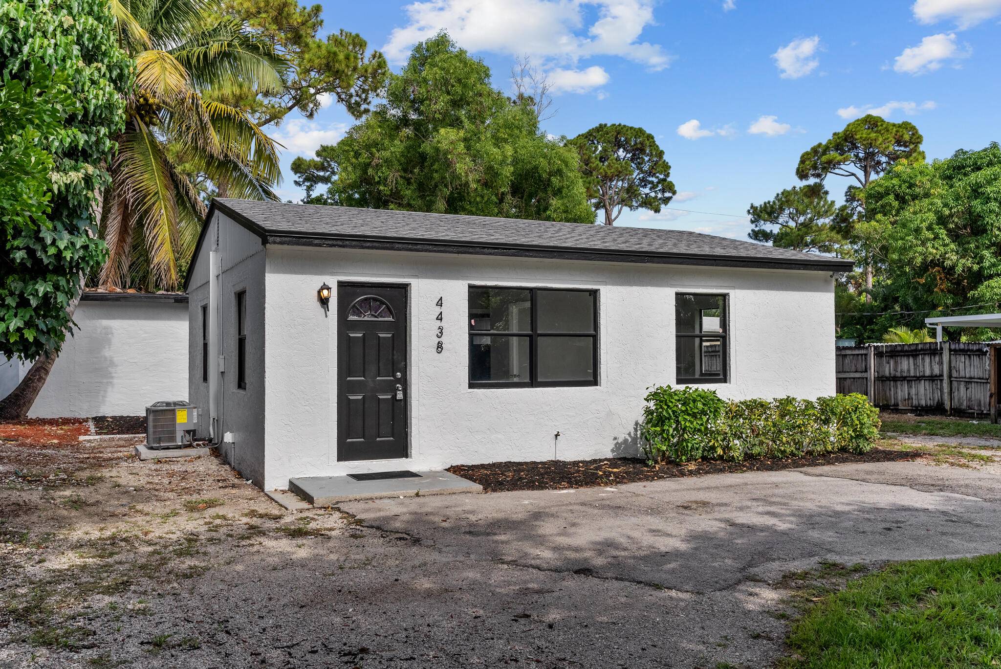 Lake Worth, FL 33463,4438 S 47th AVE