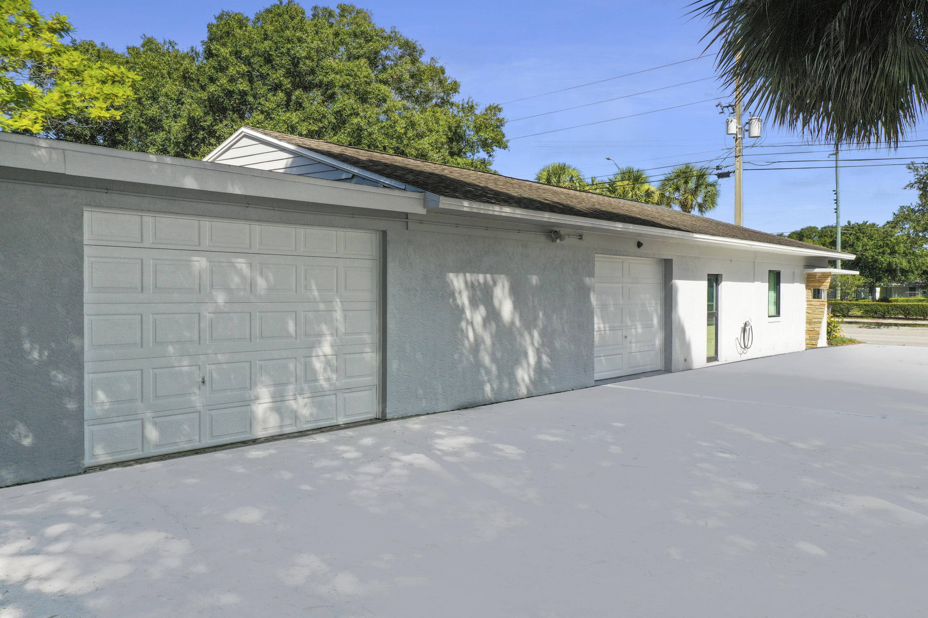 Fort Pierce, FL 34947,2527 Okeechobee RD