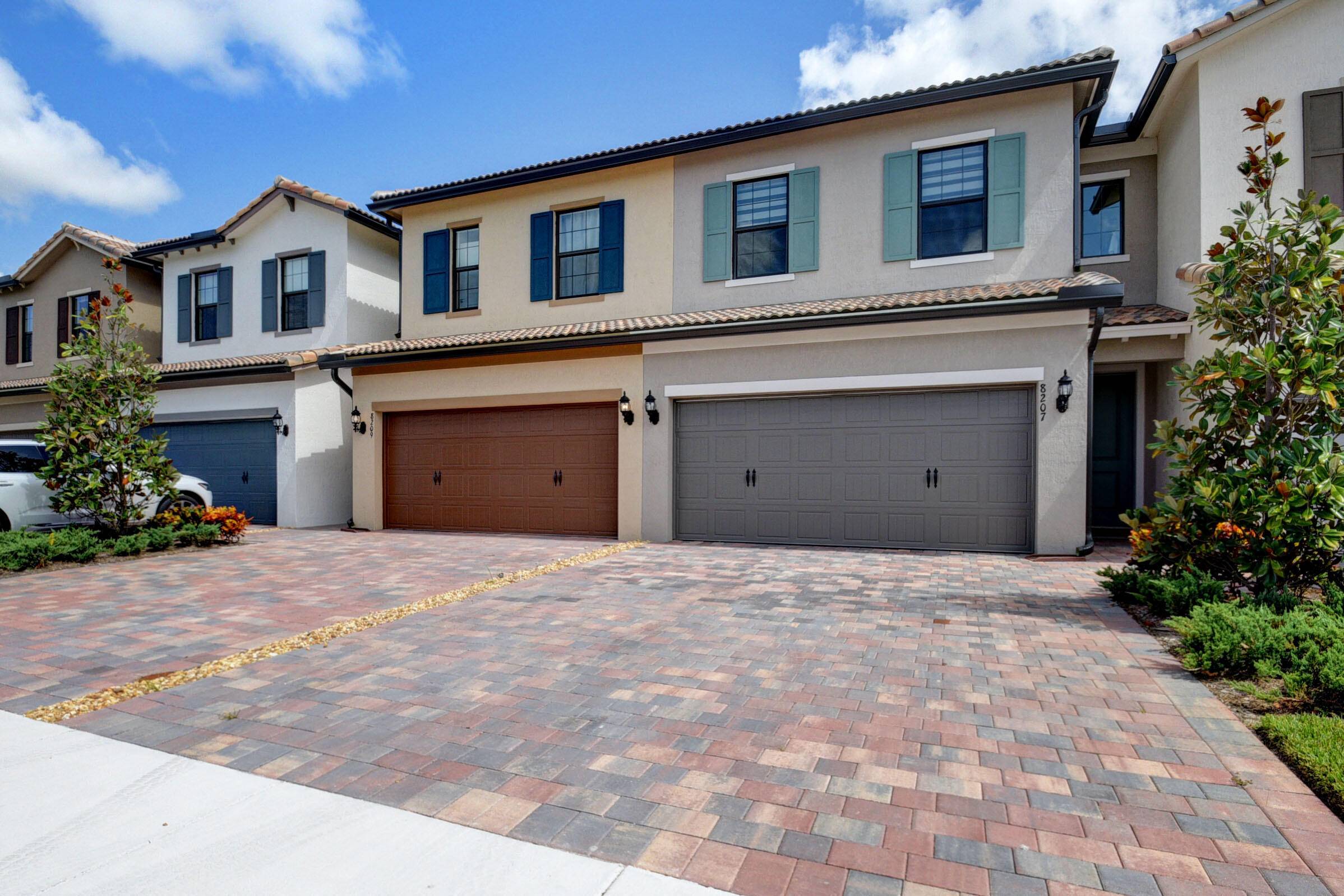 Lake Worth, FL 33467,8207 Cinch WAY