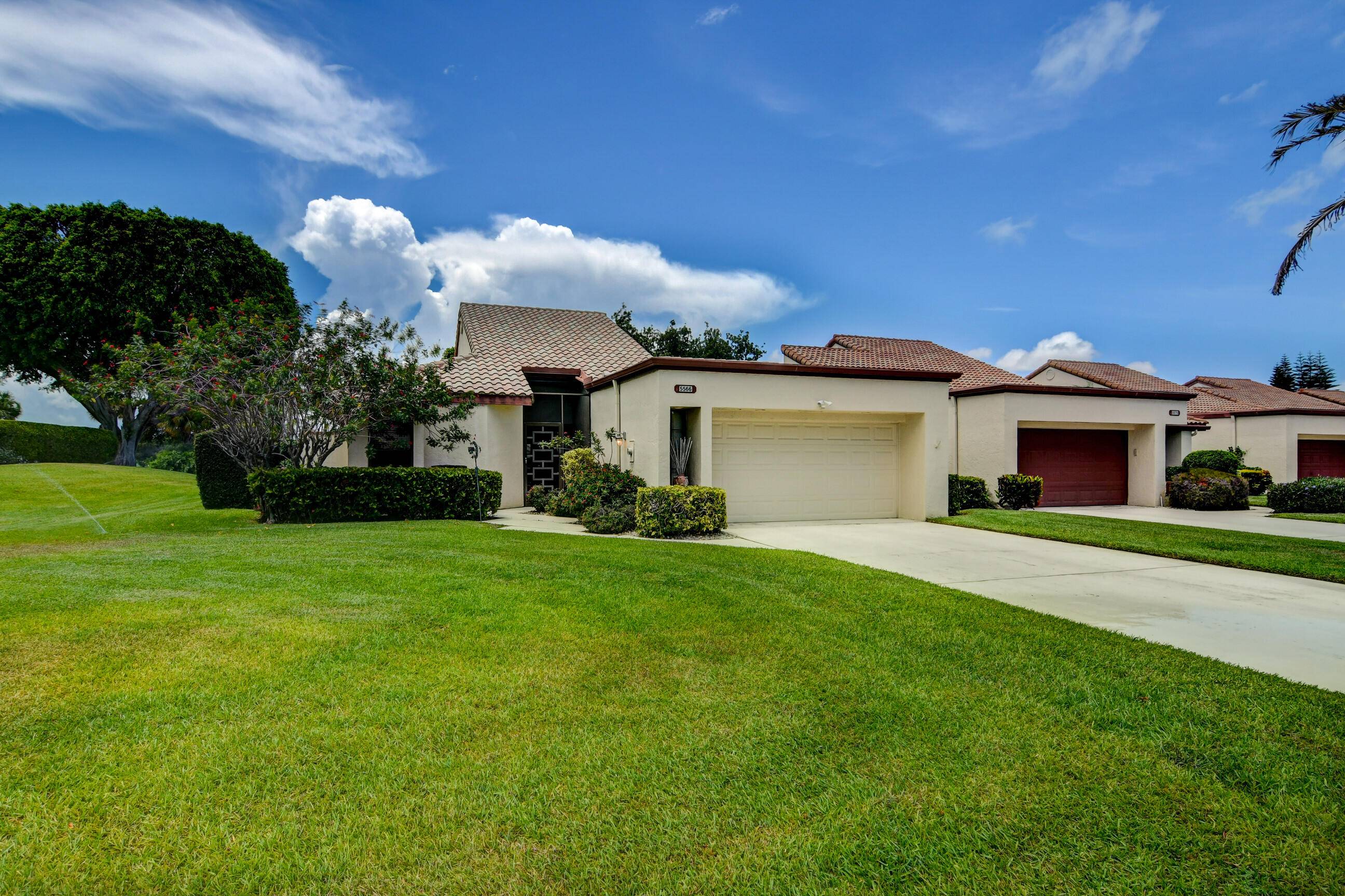 Boynton Beach, FL 33437,5566 Kiowa CIR