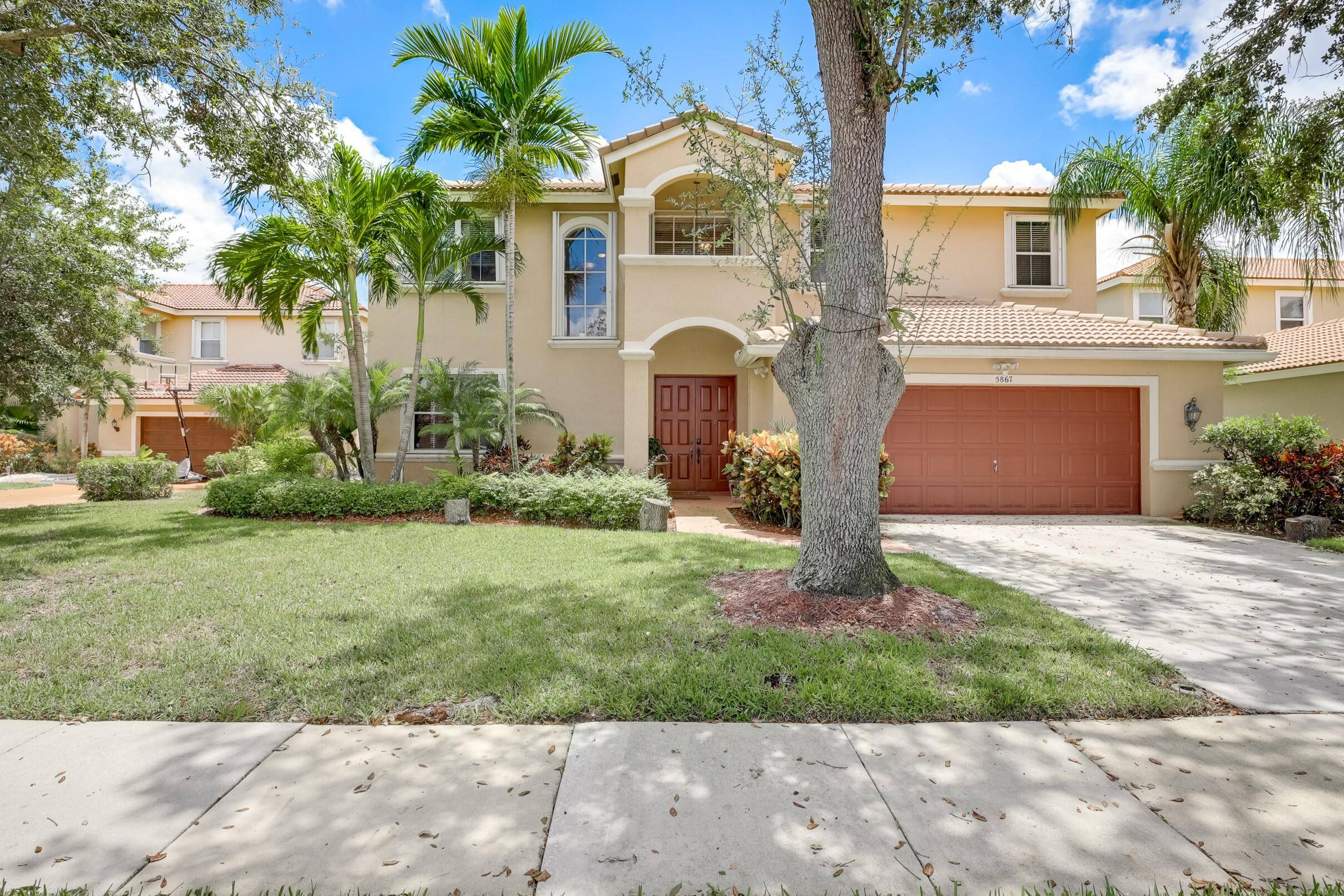 Lake Worth, FL 33463,5867 La Gorce CIR