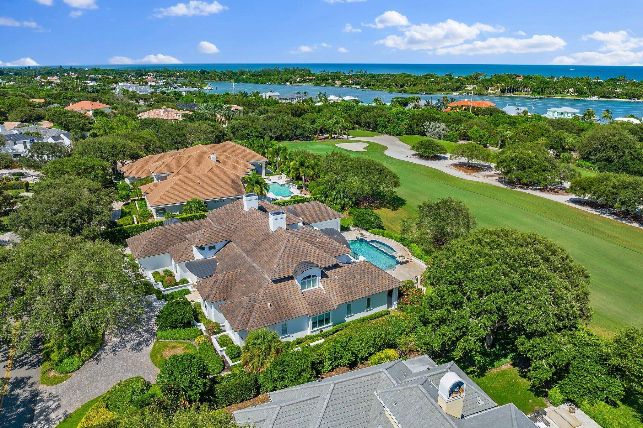 Tequesta, FL 33469,17965 SE Village CIR