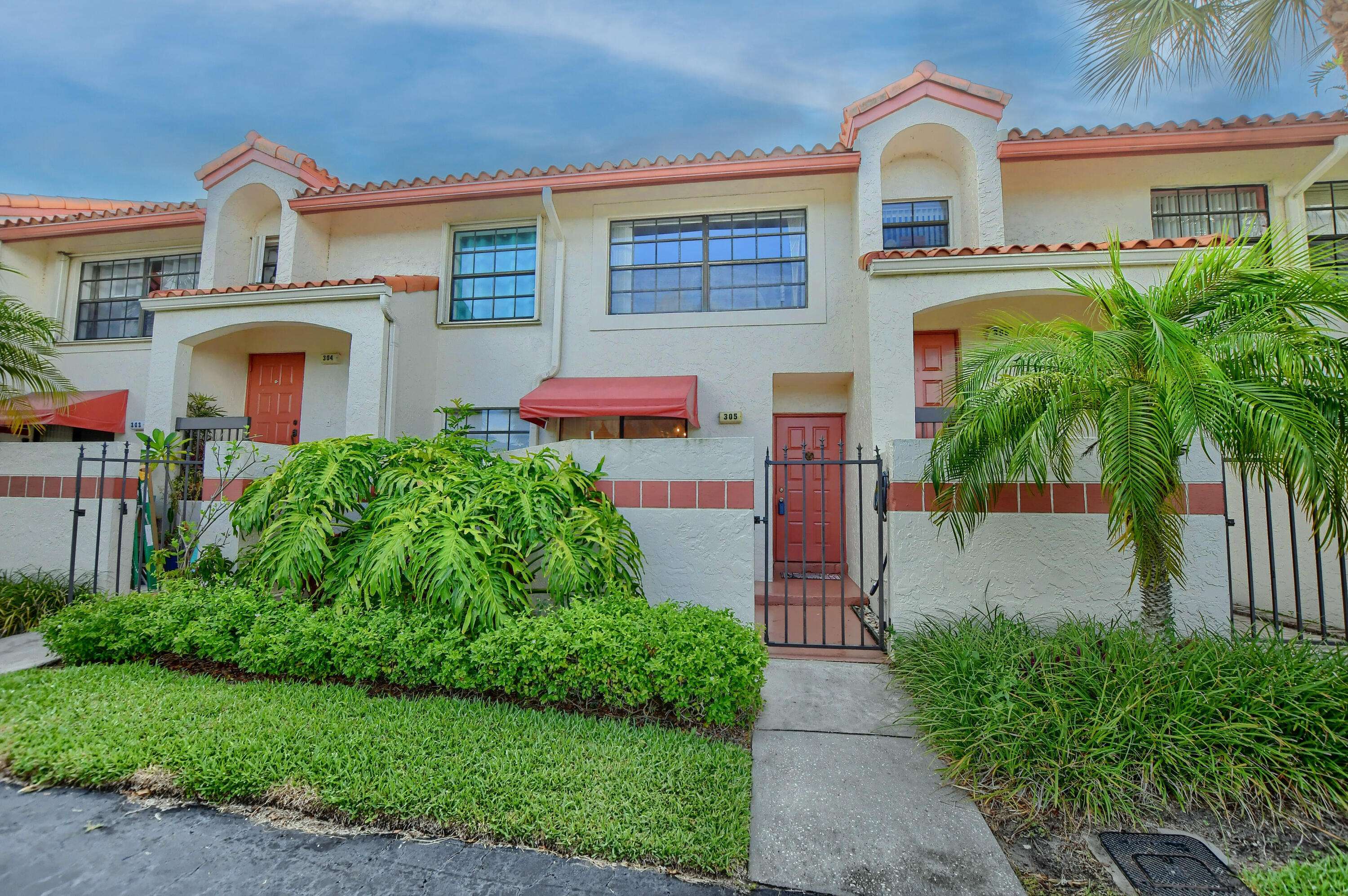 Deerfield Beach, FL 33442,305 Liberty CT