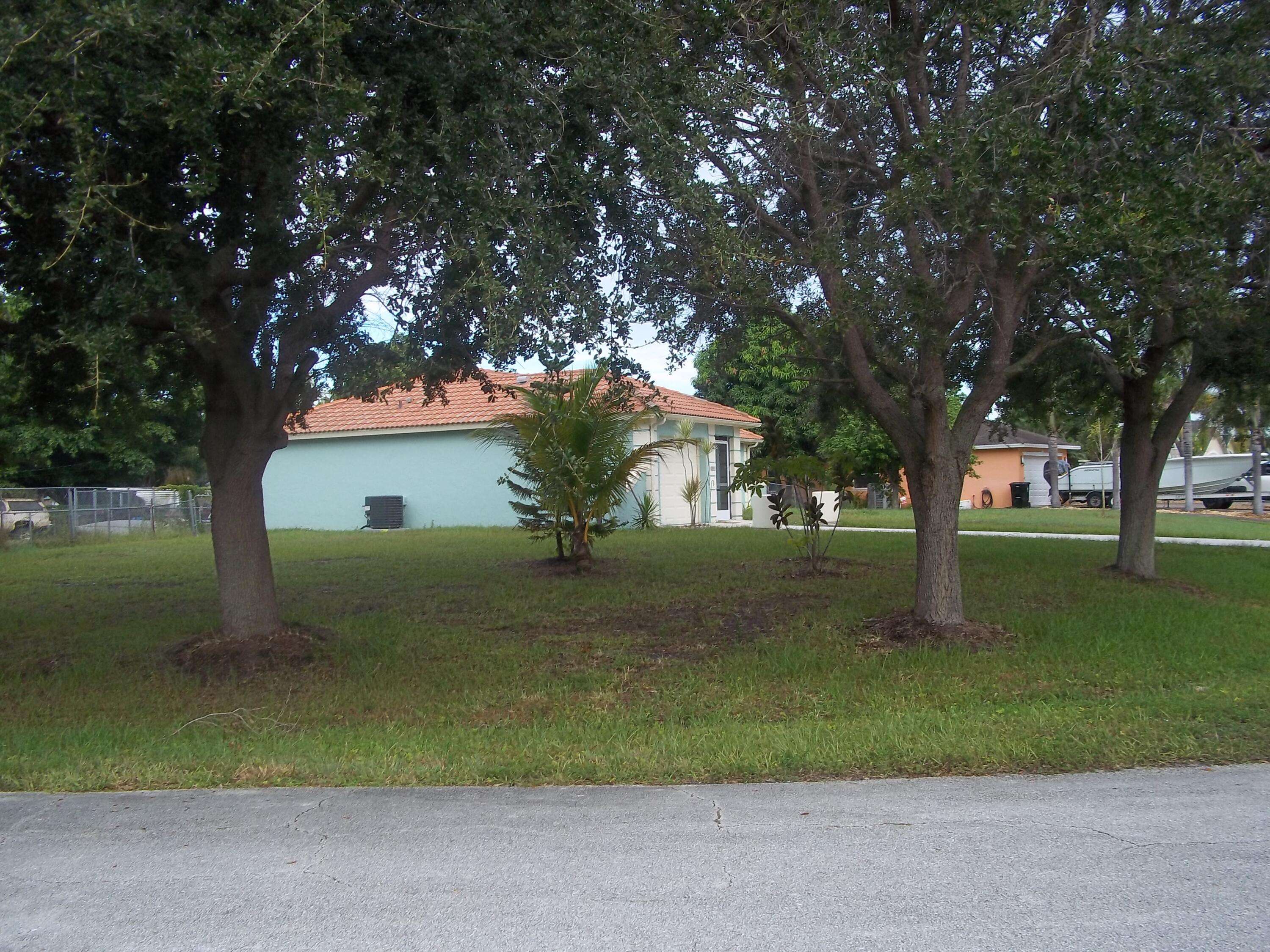 Port Saint Lucie, FL 34953,265 SW Dalton CIR