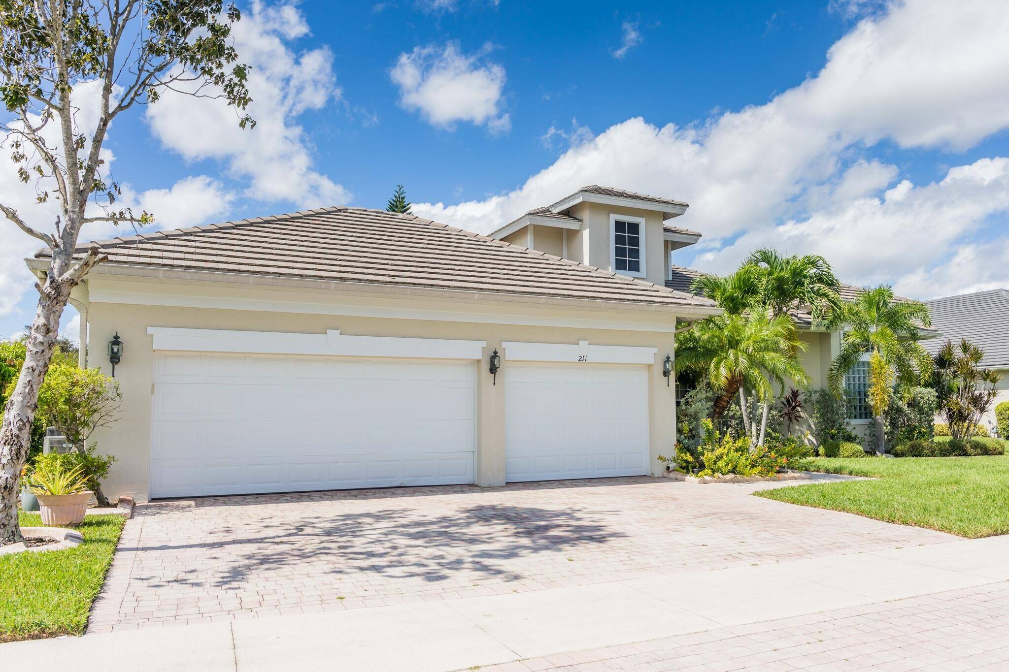 Port Saint Lucie, FL 34986,211 NW Pleasant Grove WAY