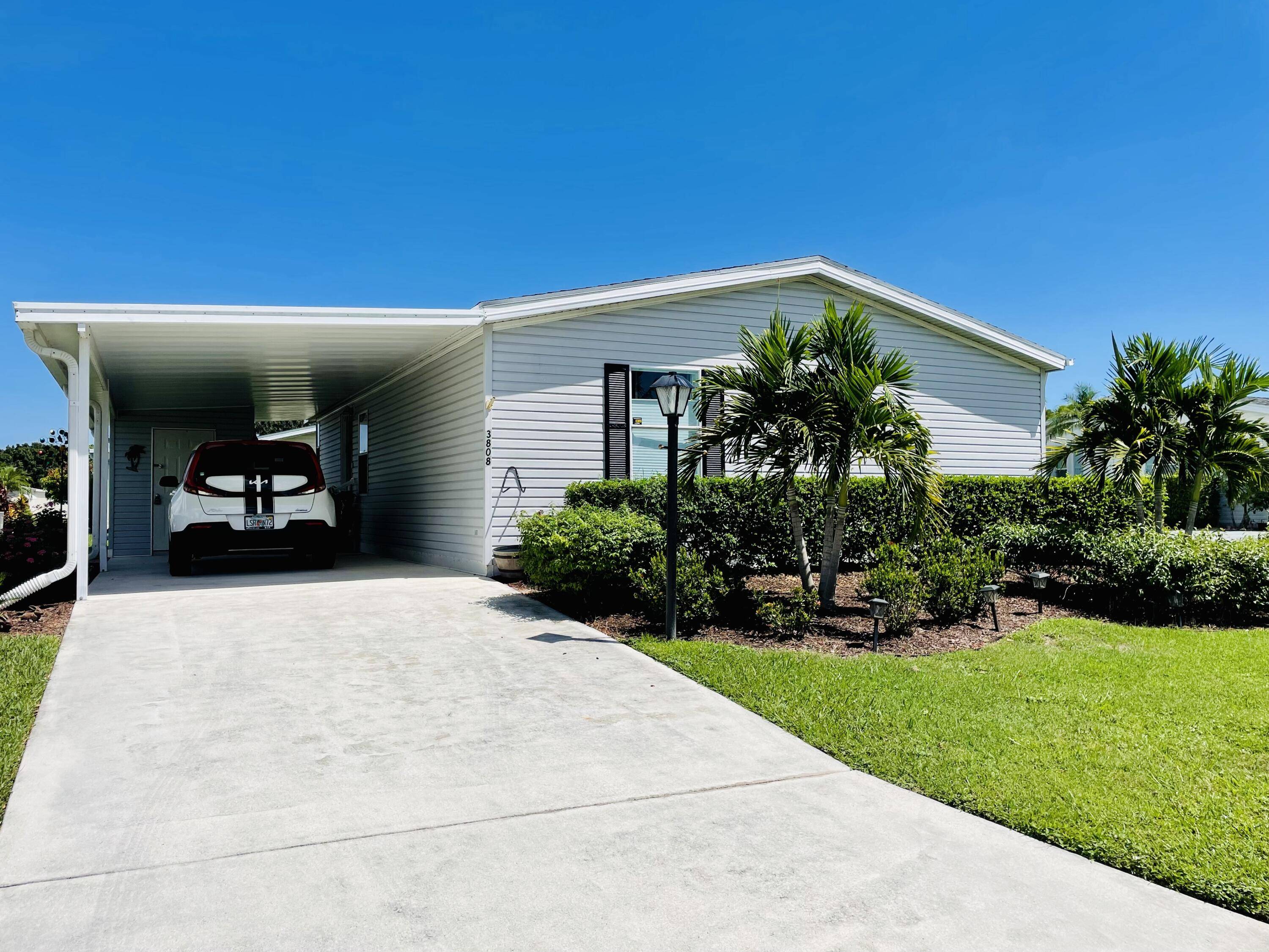 Port Saint Lucie, FL 34952,3808 Meadowlark CIR