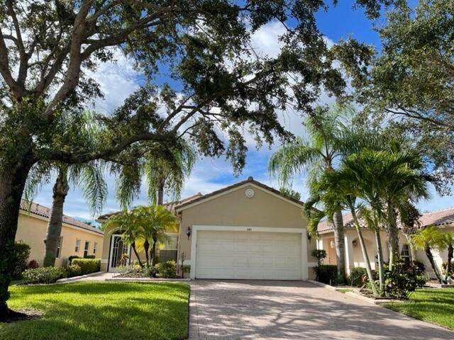 Port Saint Lucie, FL 34986,343 NW Breezy Point LOOP