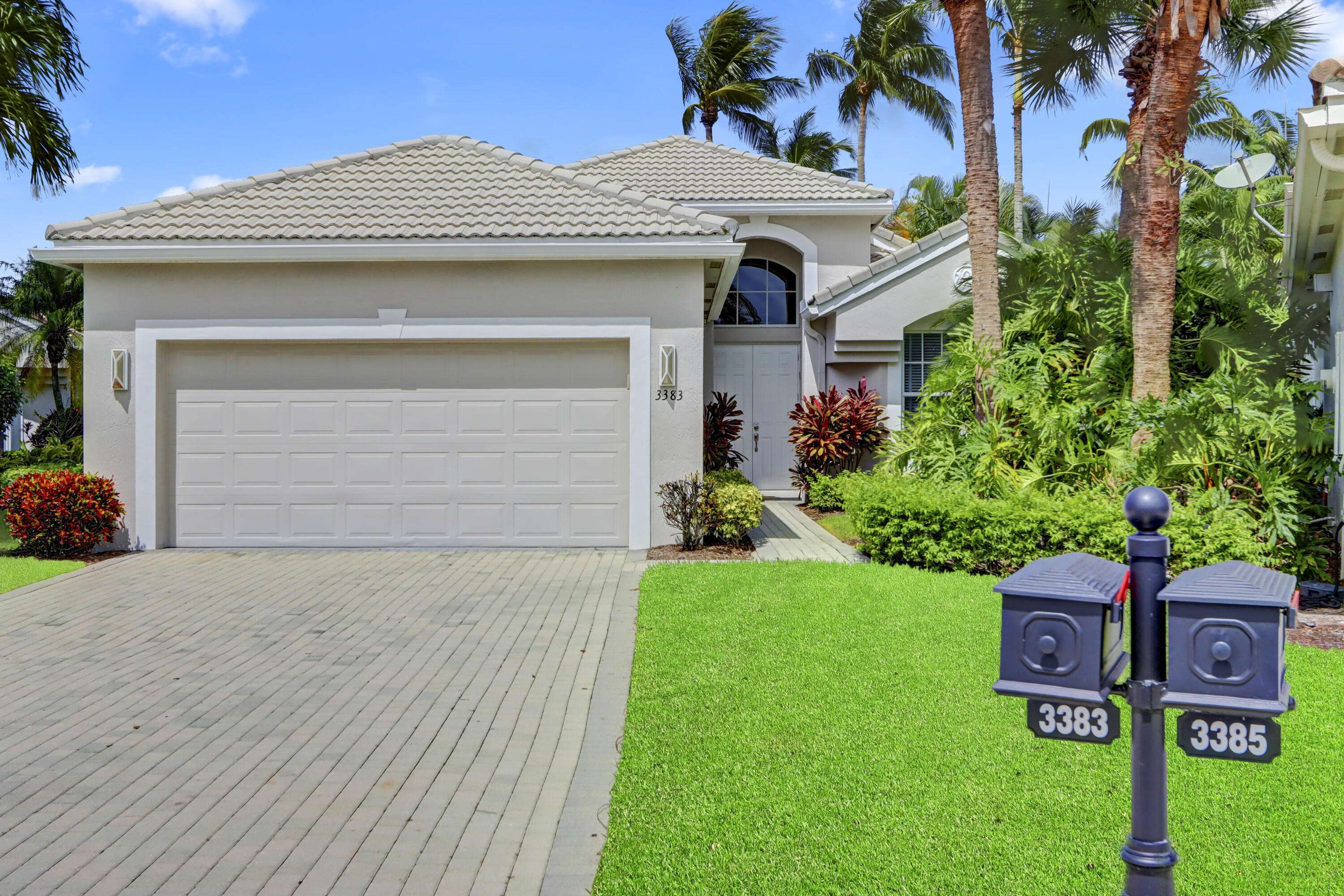 Boca Raton, FL 33496,3383 NW 53rd CIR