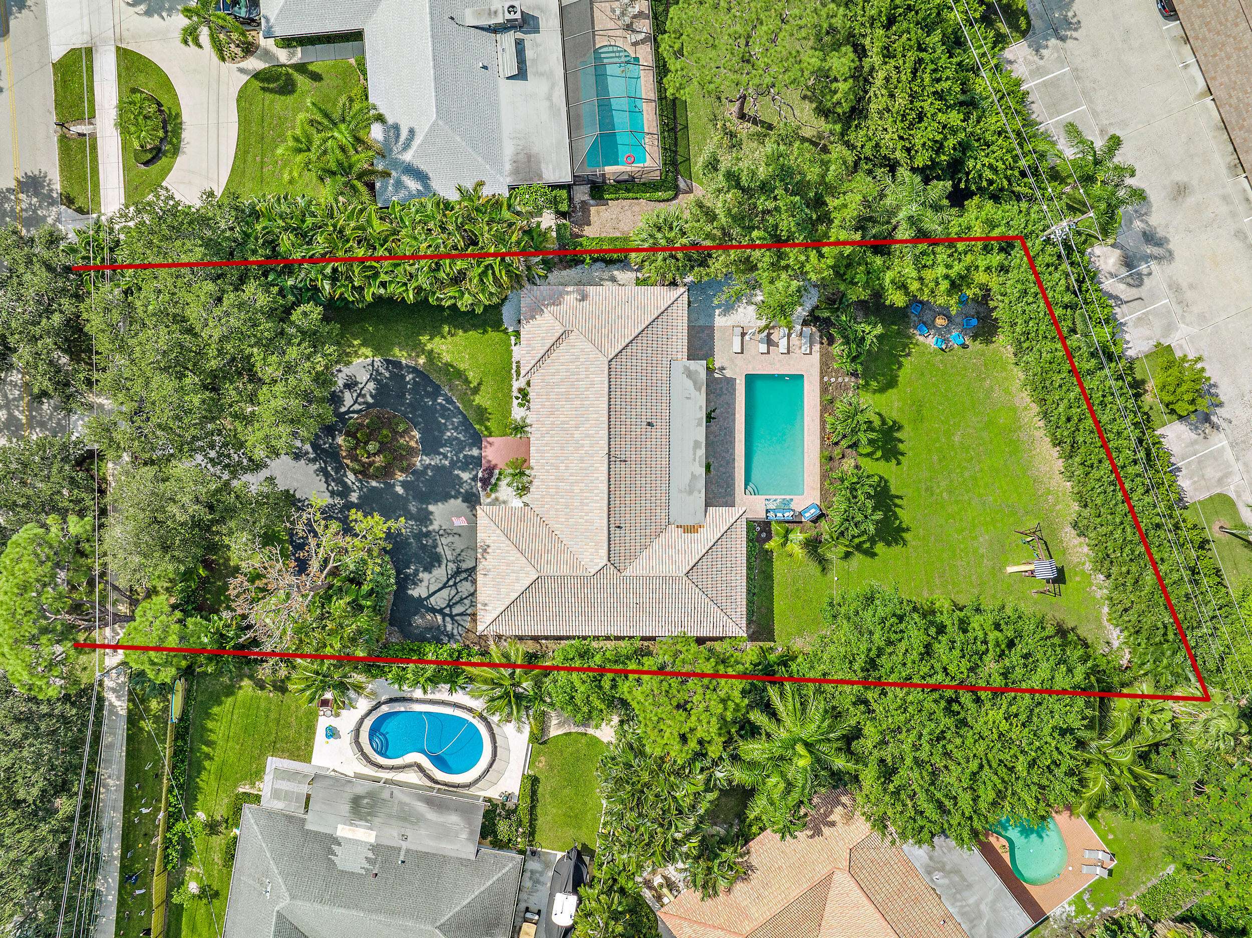 Tequesta, FL 33469,266 Country Club DR