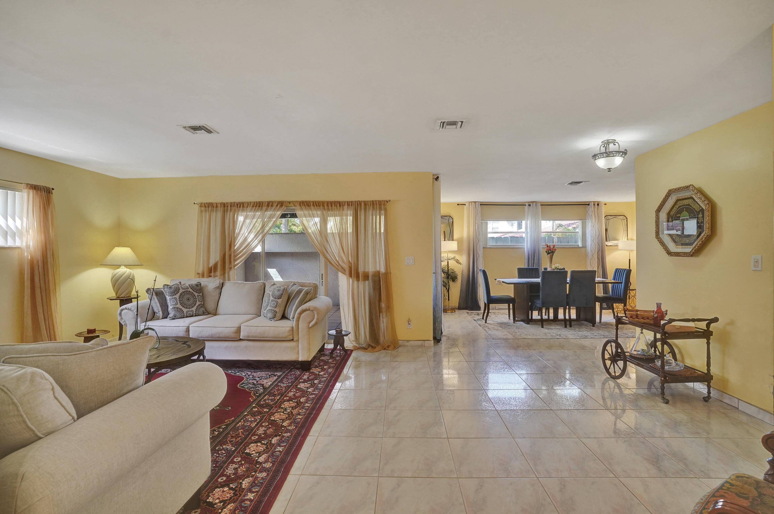 Boca Raton, FL 33433,7411 Champagne PL 17 A