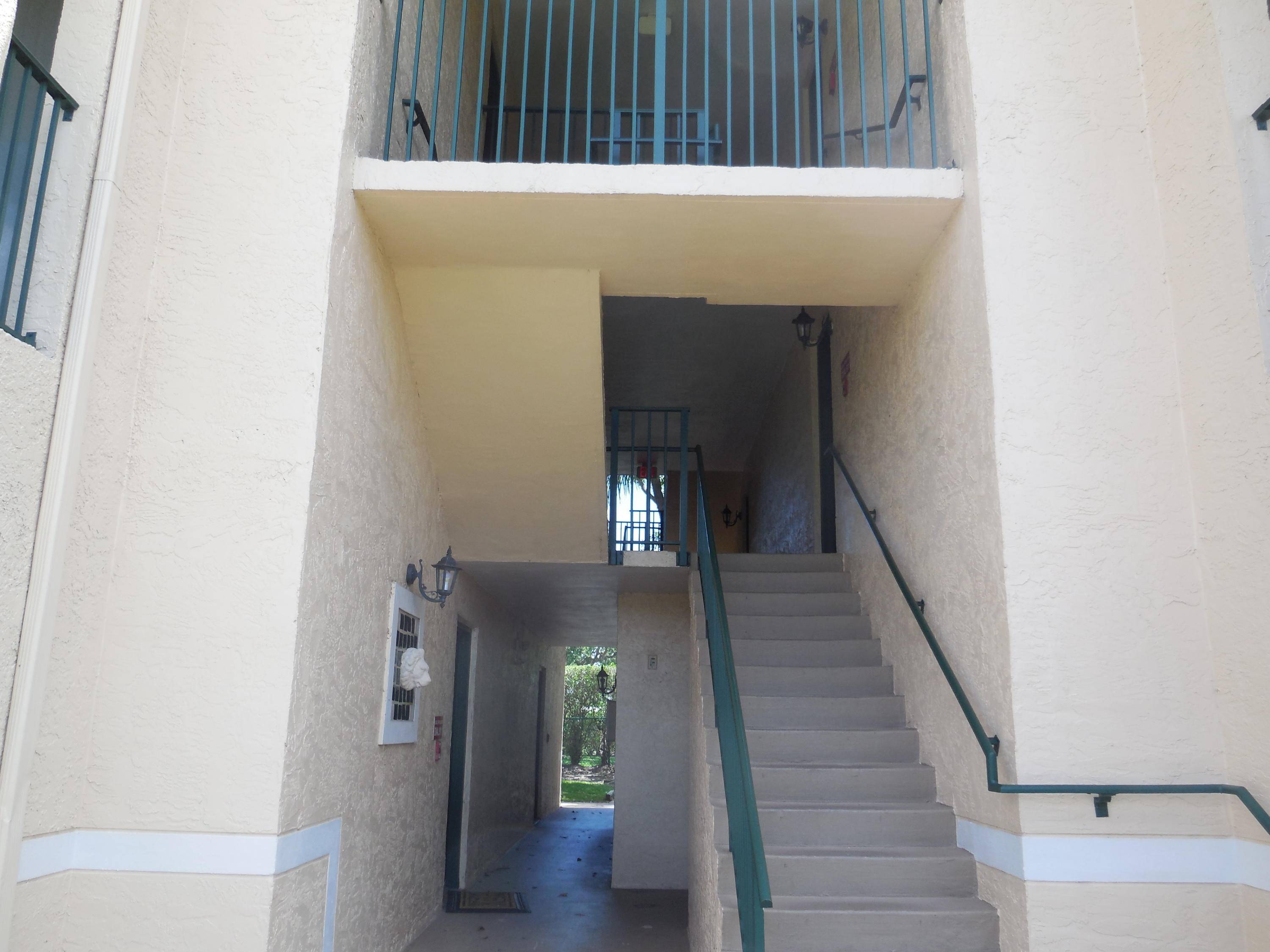 West Palm Beach, FL 33409,1701 Village BLVD 208