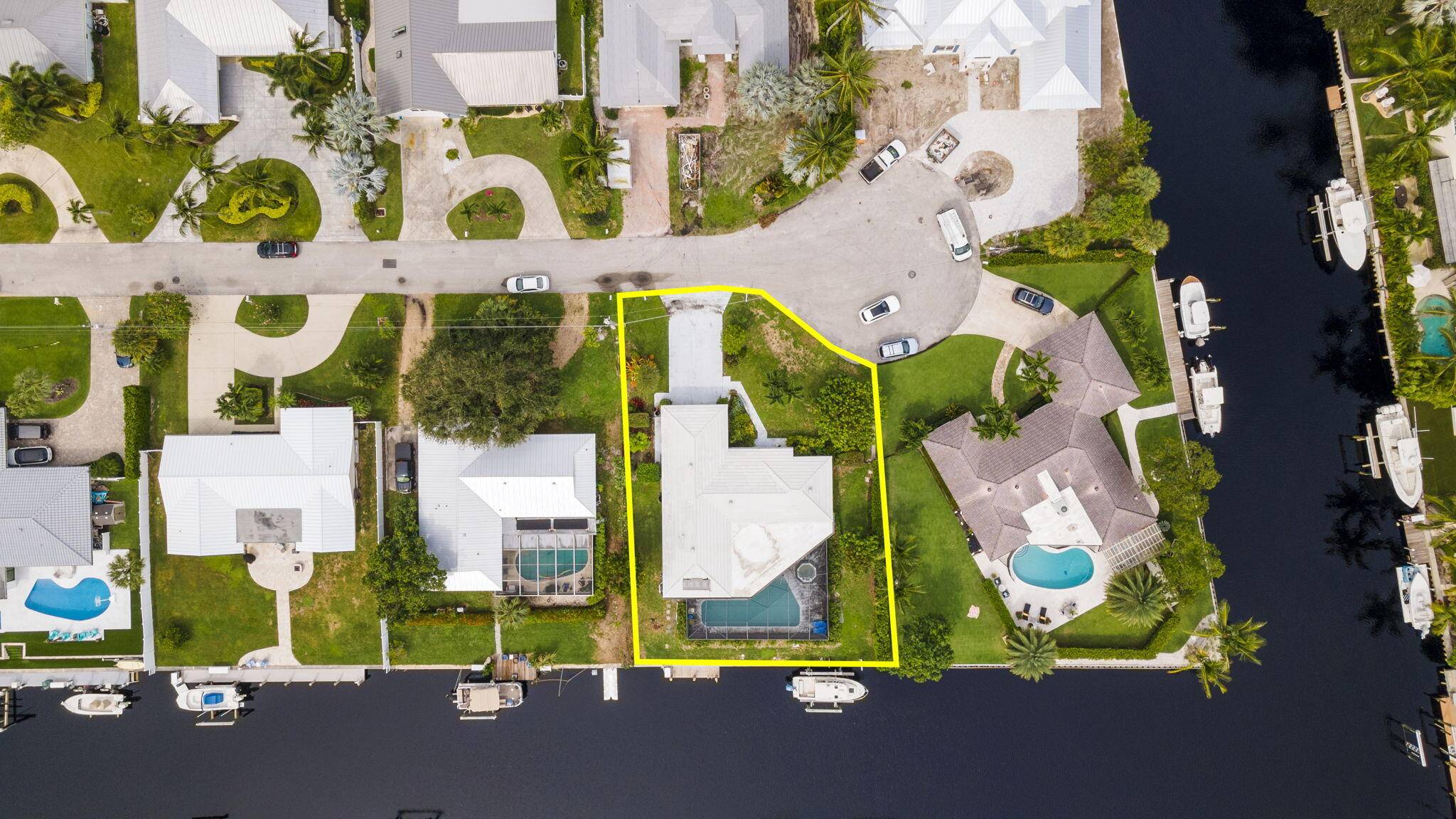 Tequesta, FL 33469,24 Leeward CIR