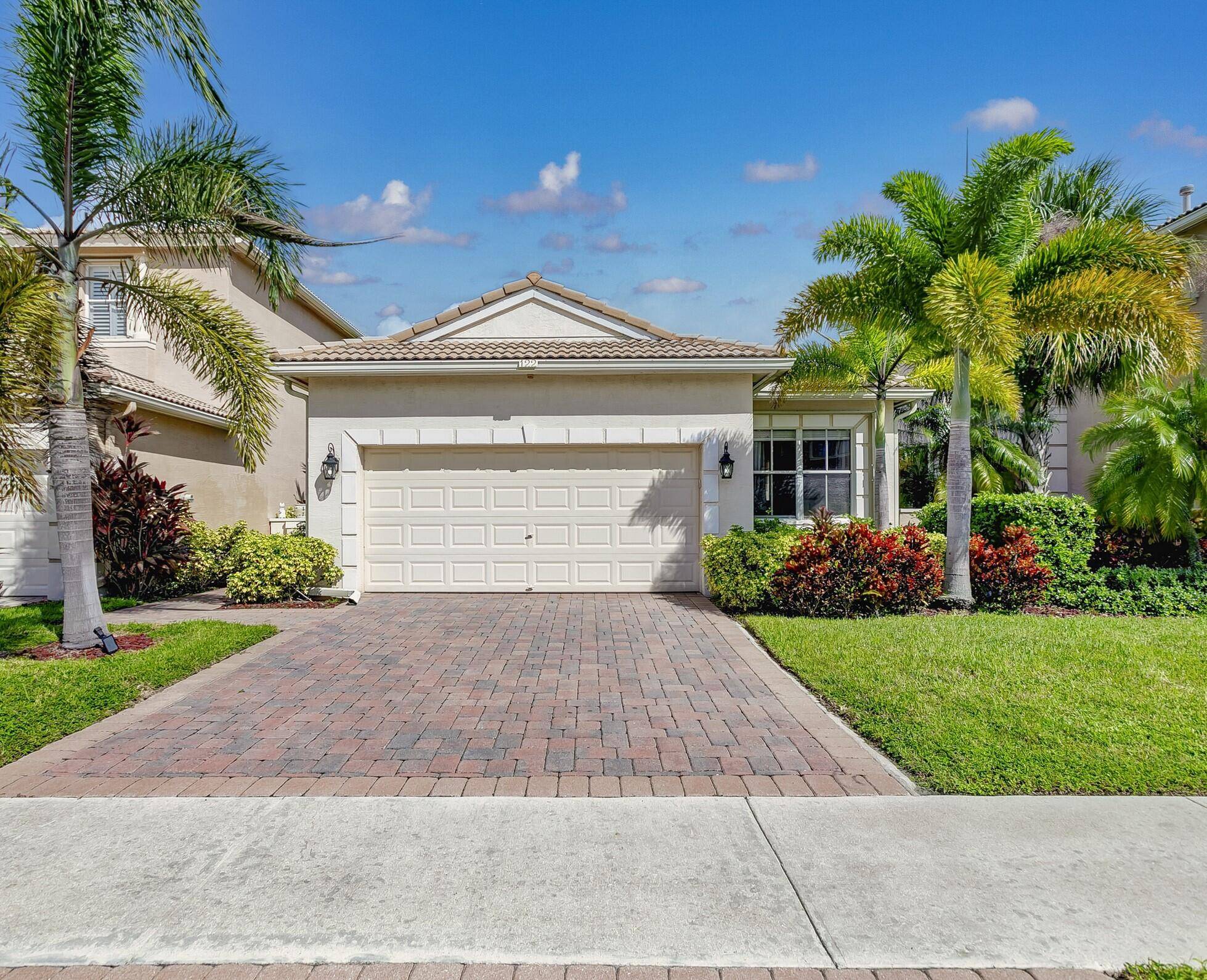 Palm Beach Gardens, FL 33418,122 Isle Verde WAY