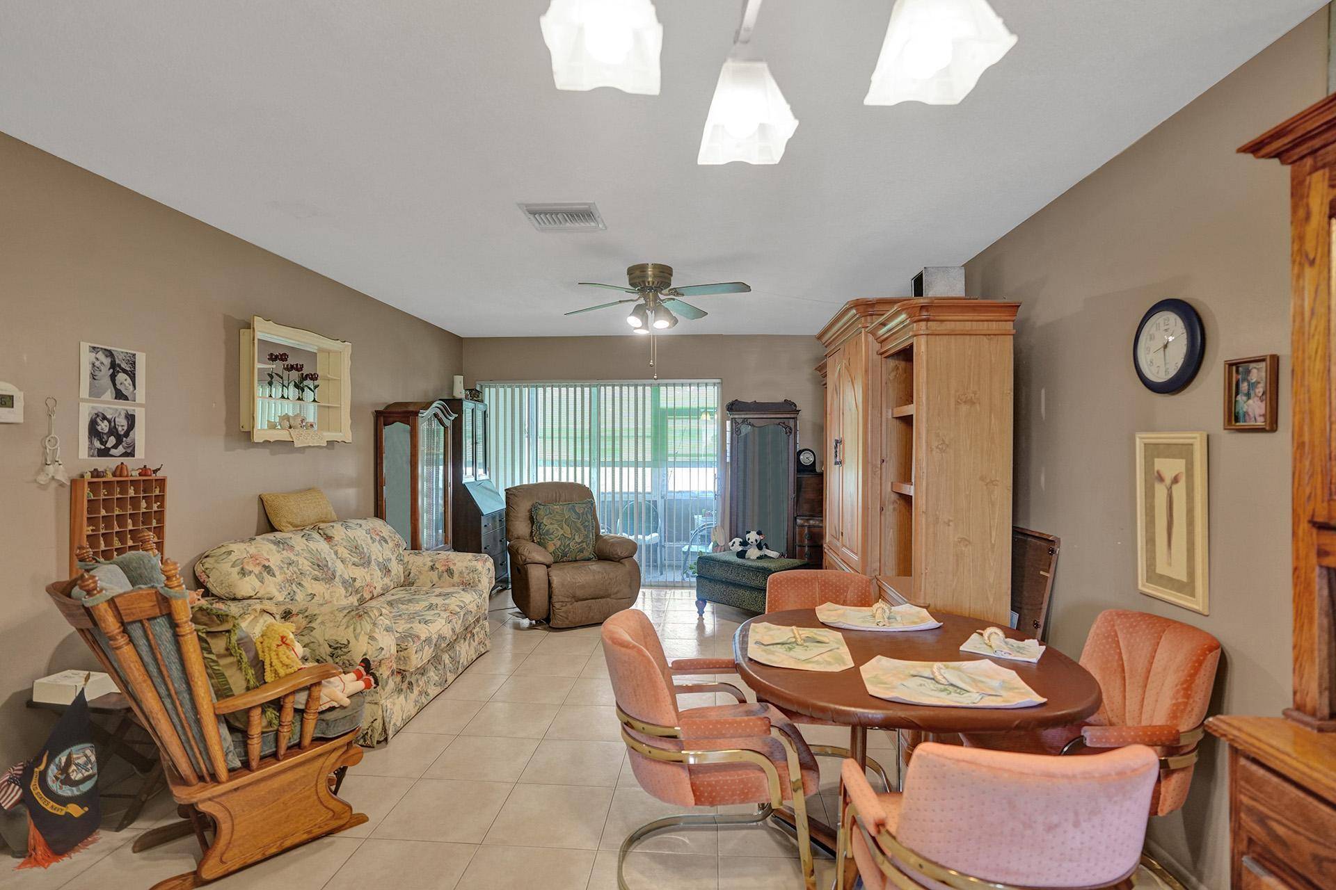 West Palm Beach, FL 33415,2910 E Ashley G DR G