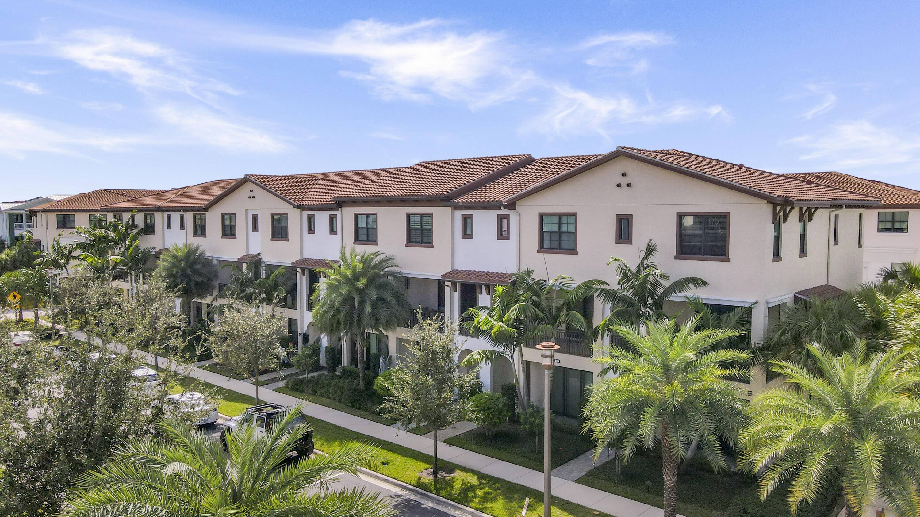 Palm Beach Gardens, FL 33418,4119 Faraday WAY