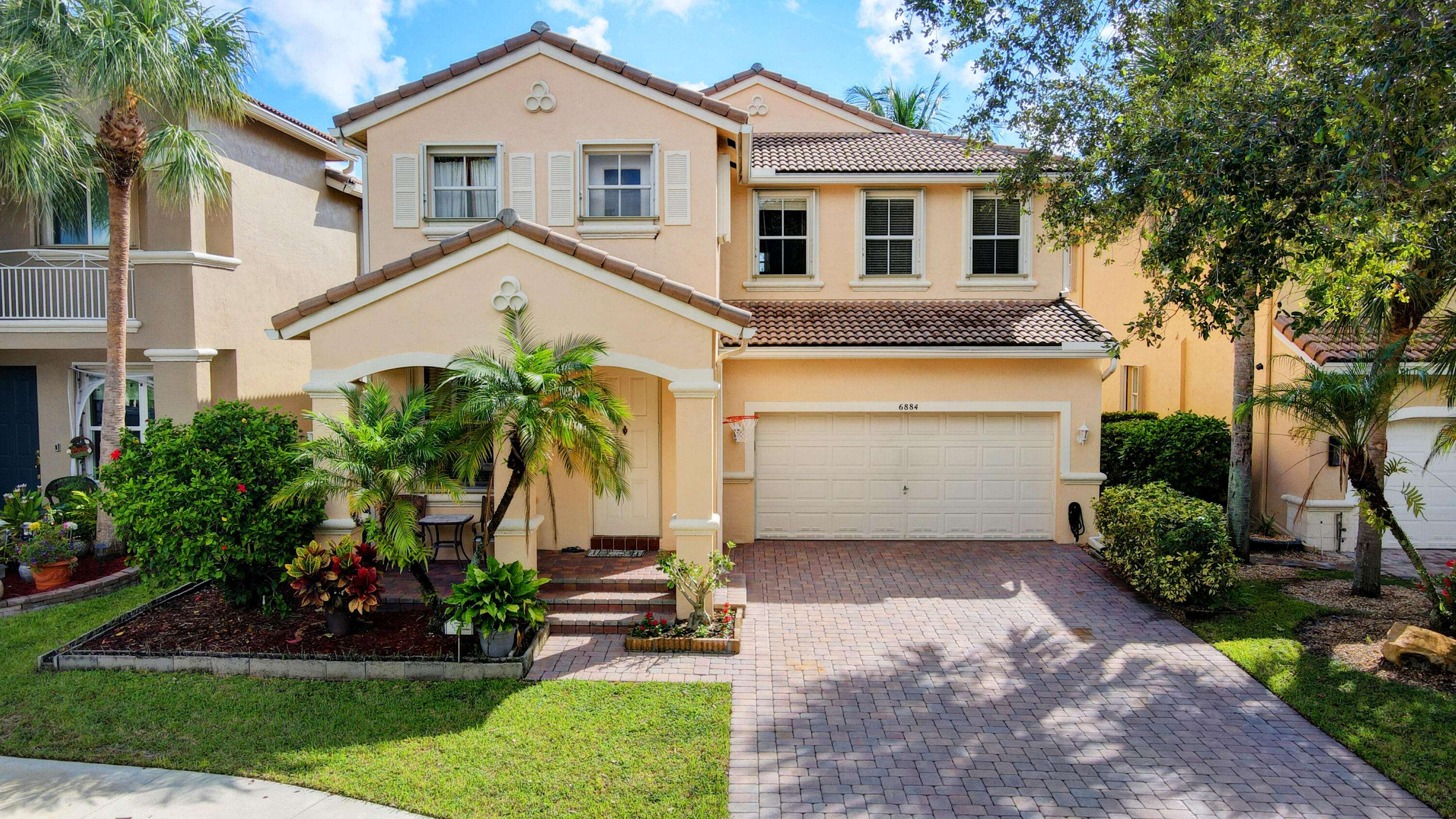 Lake Worth, FL 33463,6884 Bruce CT