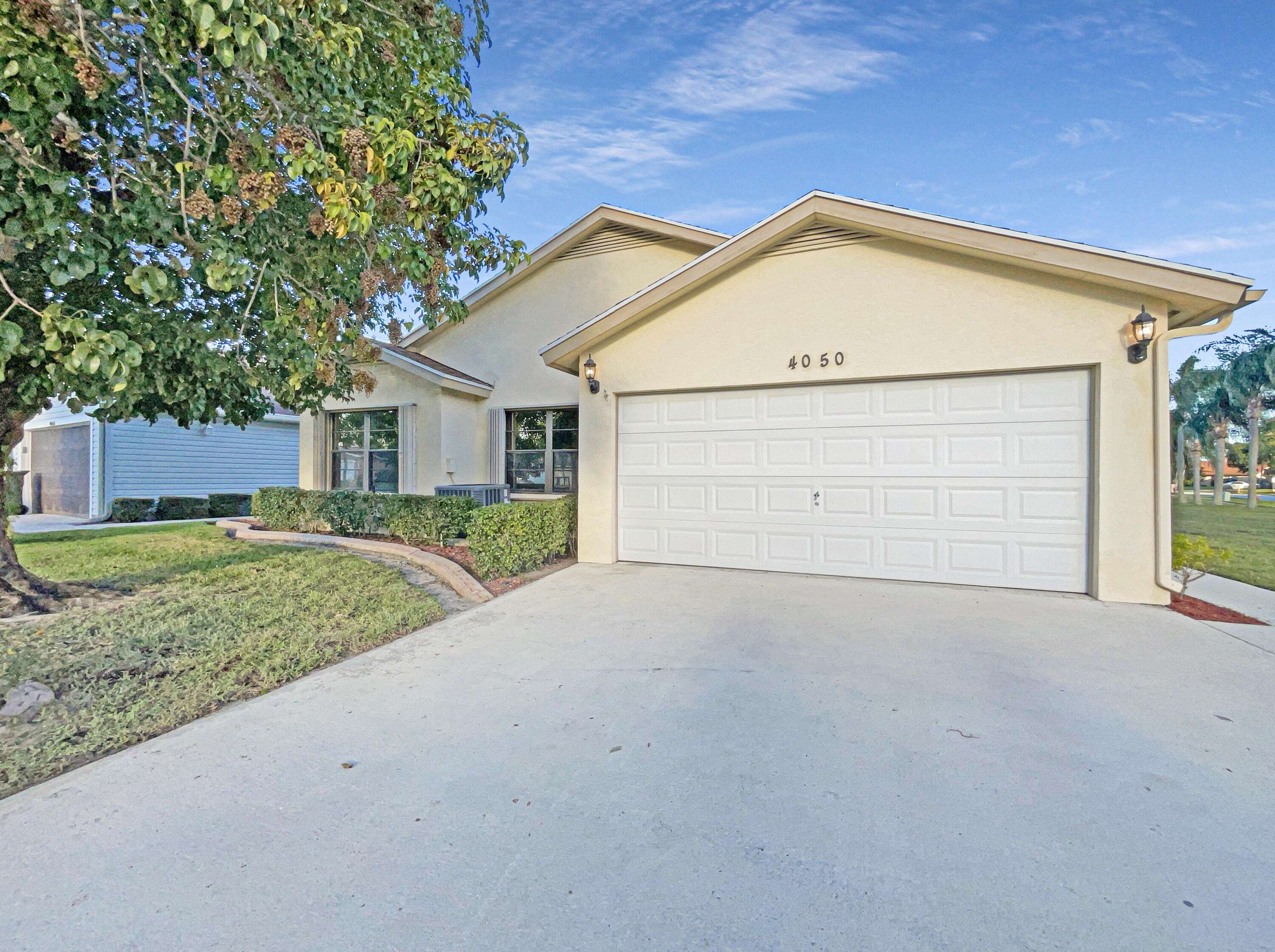 West Palm Beach, FL 33417,4050 Clearview TER