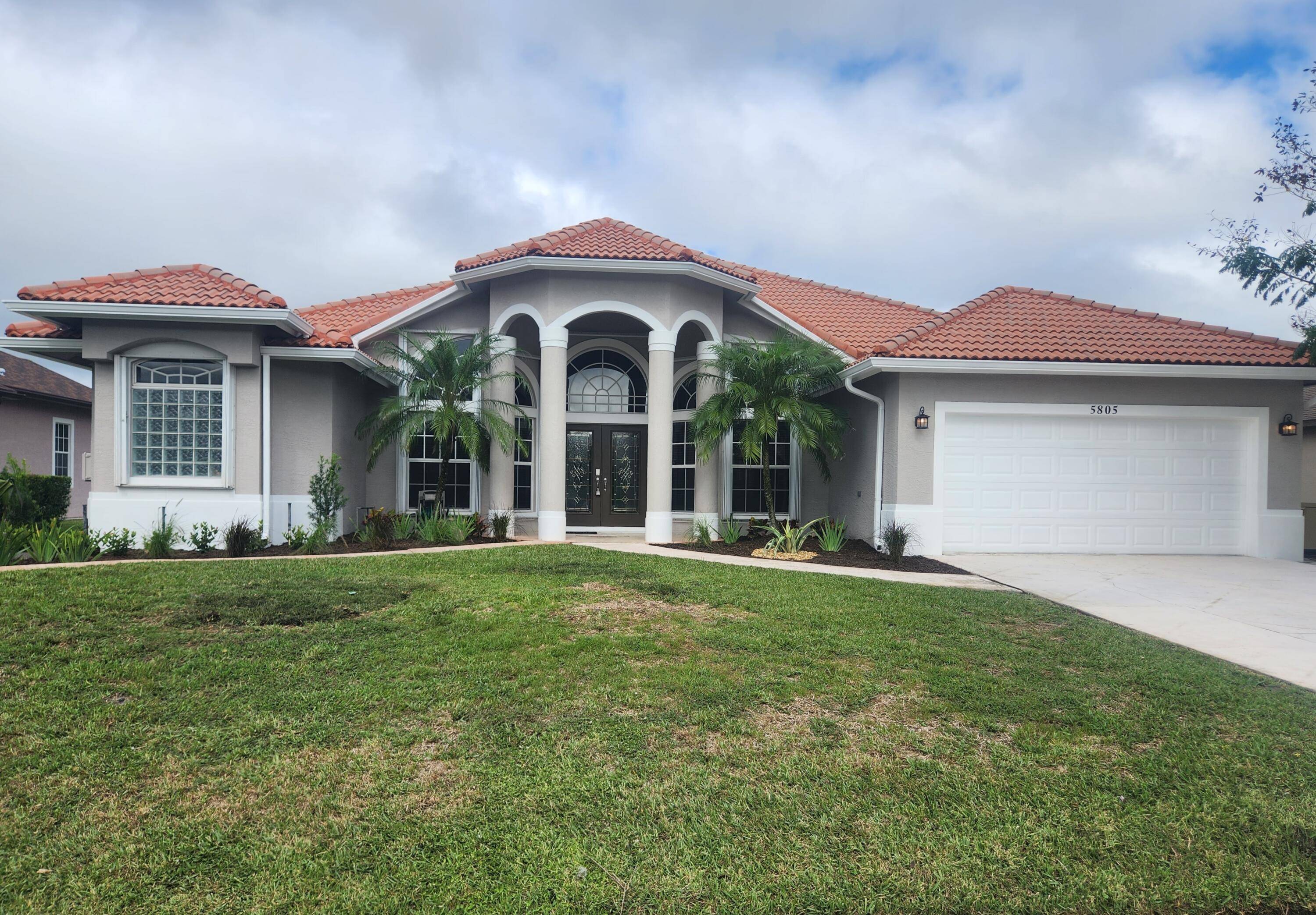 Port Saint Lucie, FL 34983,5805 NW Fall Flower CT