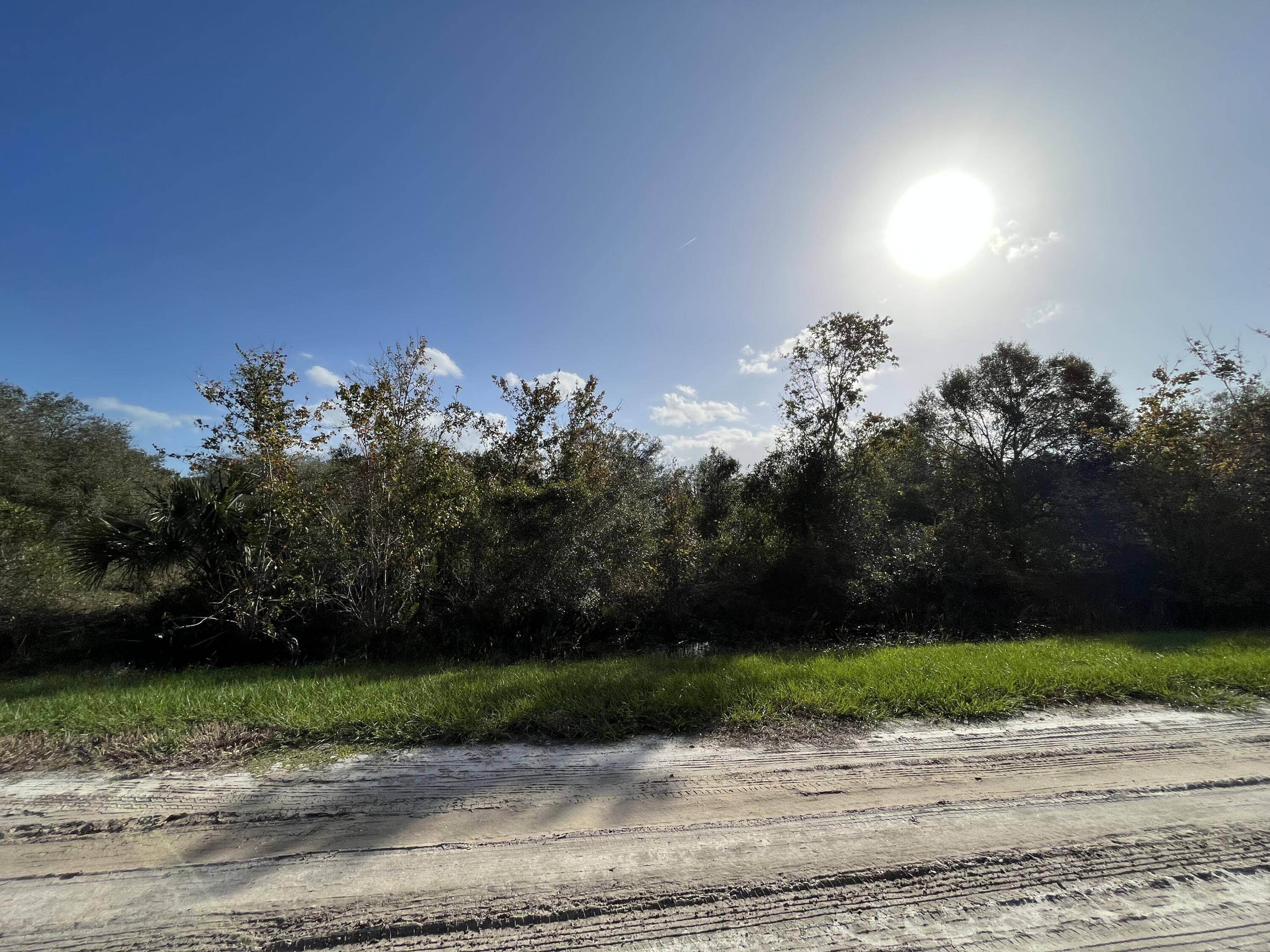 Okeechobee, FL 34972,18832 NW 282nd ST