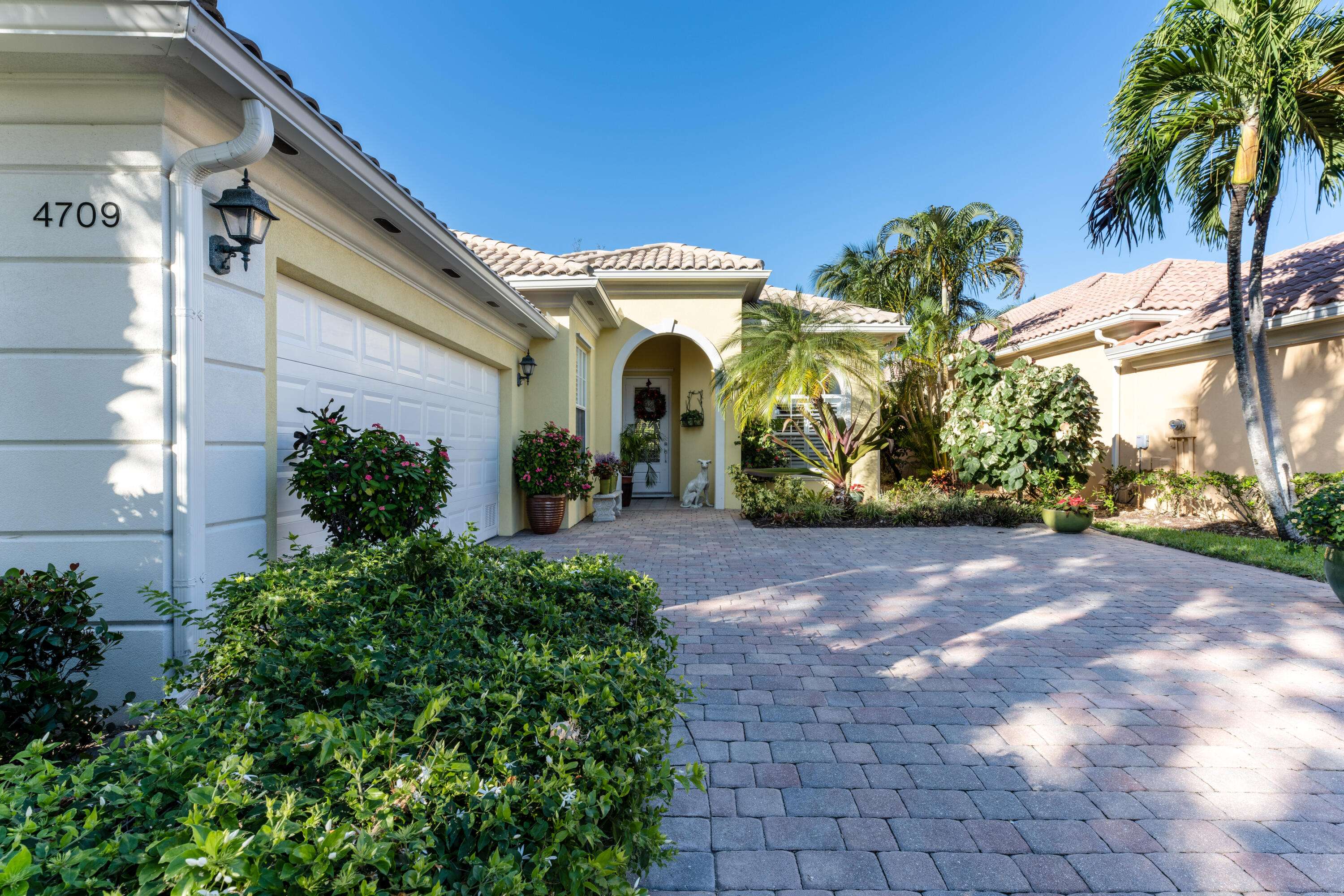 Palm Beach Gardens, FL 33418,4709 Dovehill DR