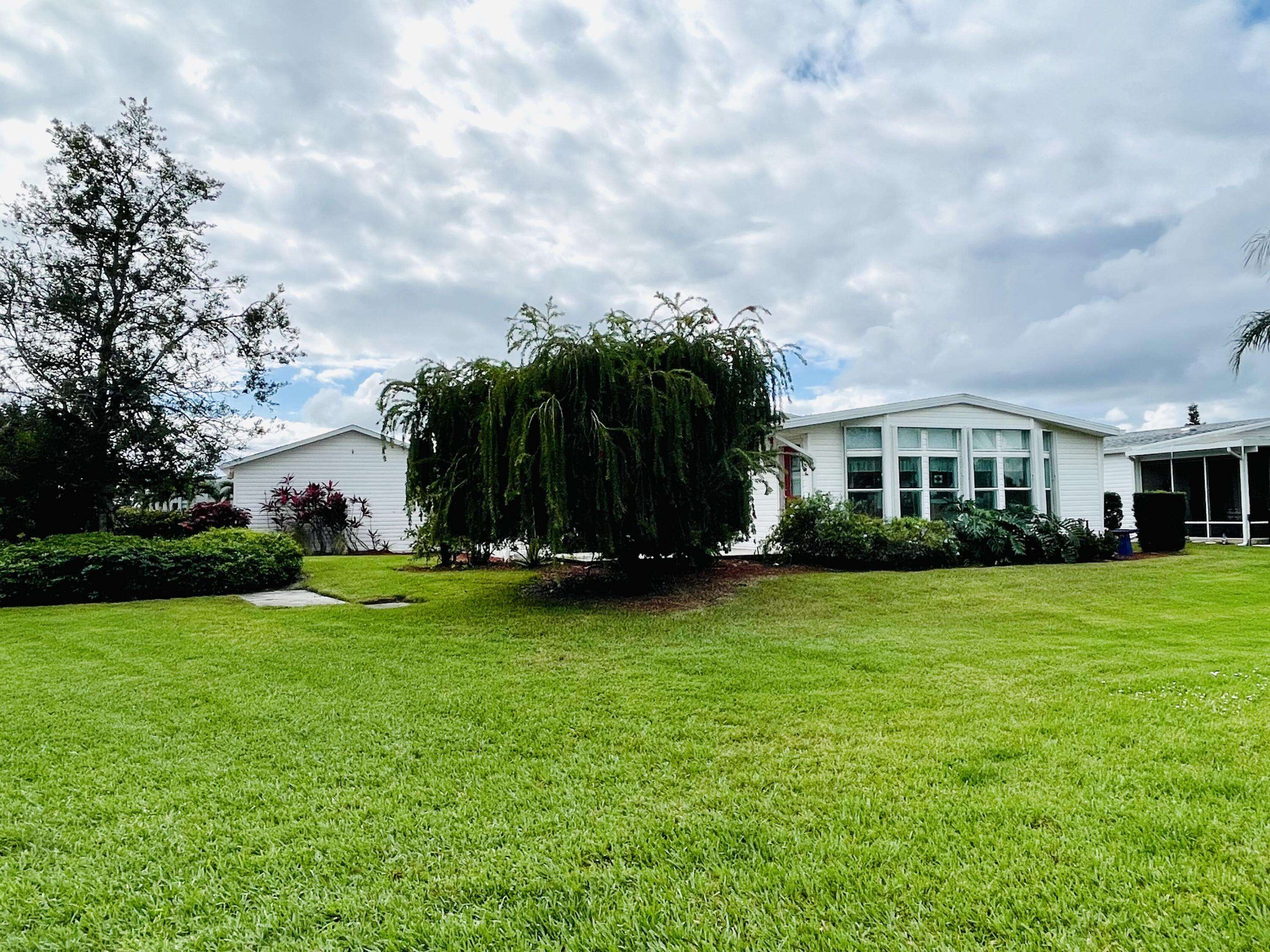 Port Saint Lucie, FL 34952,3700 Sandlace CT