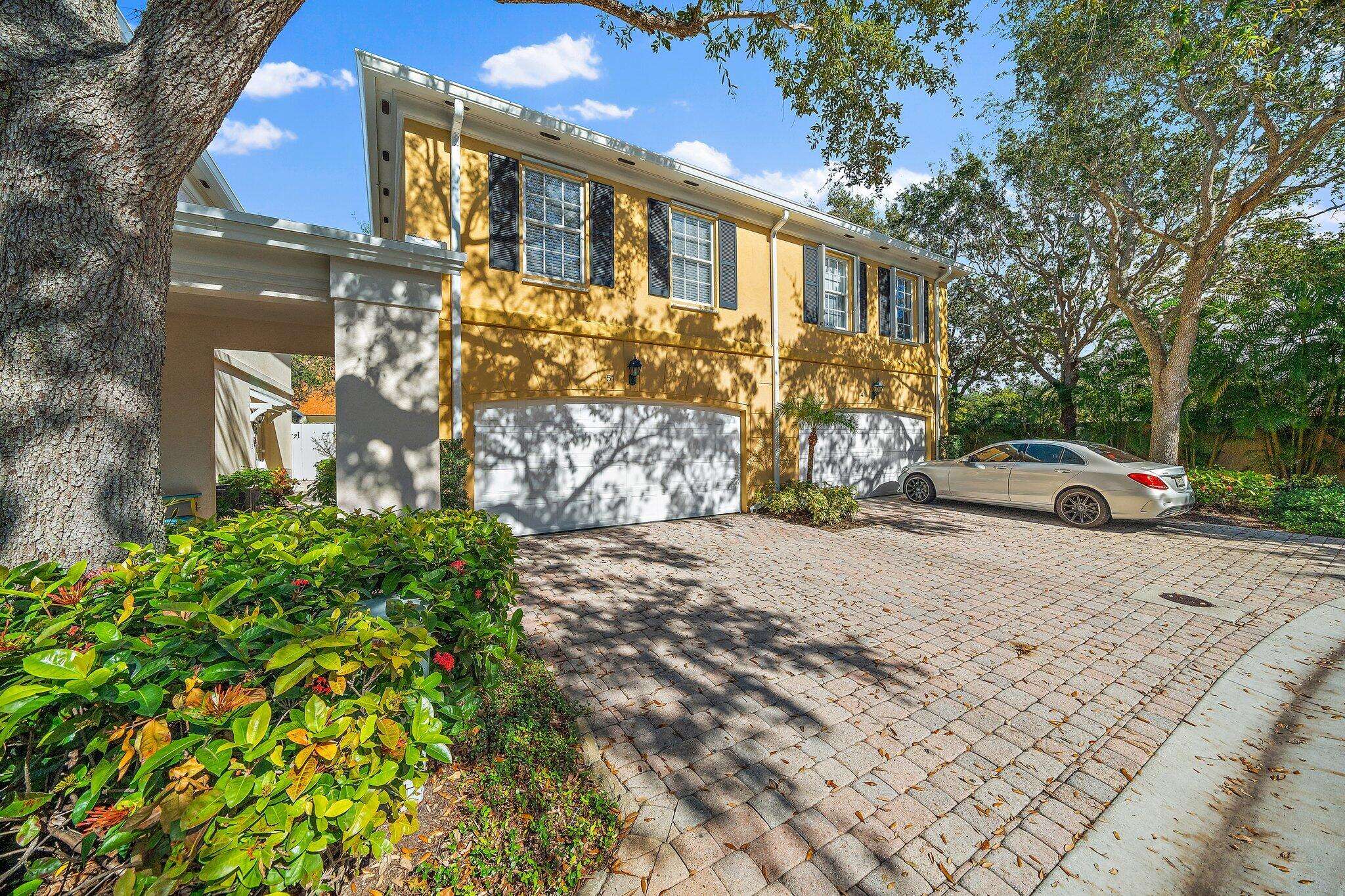 Tequesta, FL 33469,51 Tall Oaks Circle