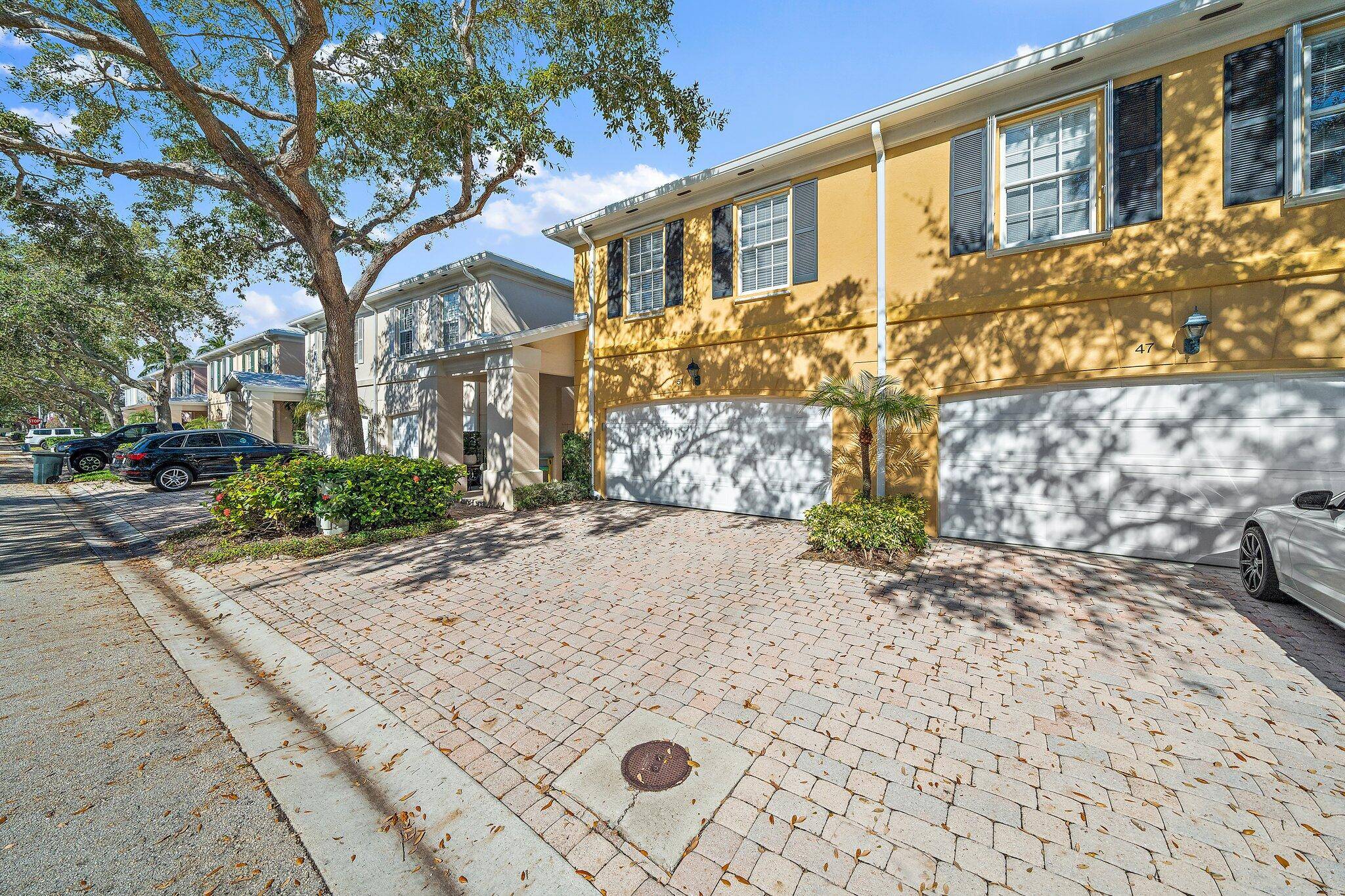 Tequesta, FL 33469,51 Tall Oaks Circle