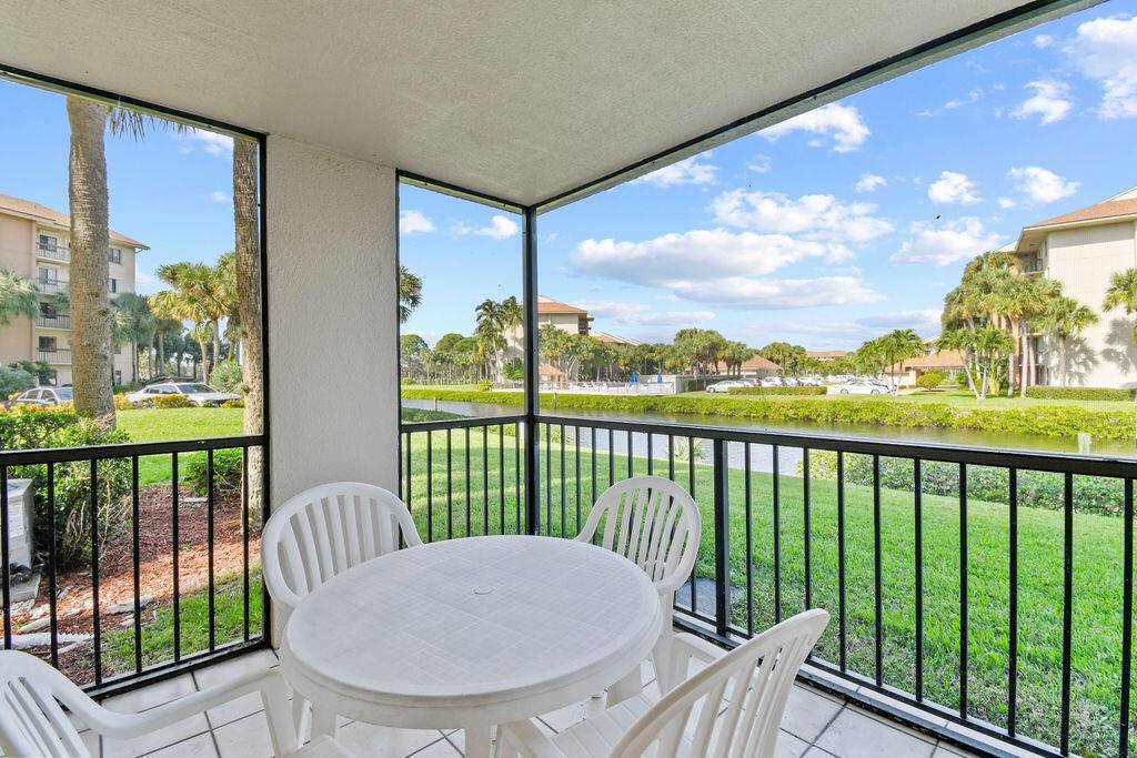 Jupiter, FL 33477,1101 Seafarer CIR 101