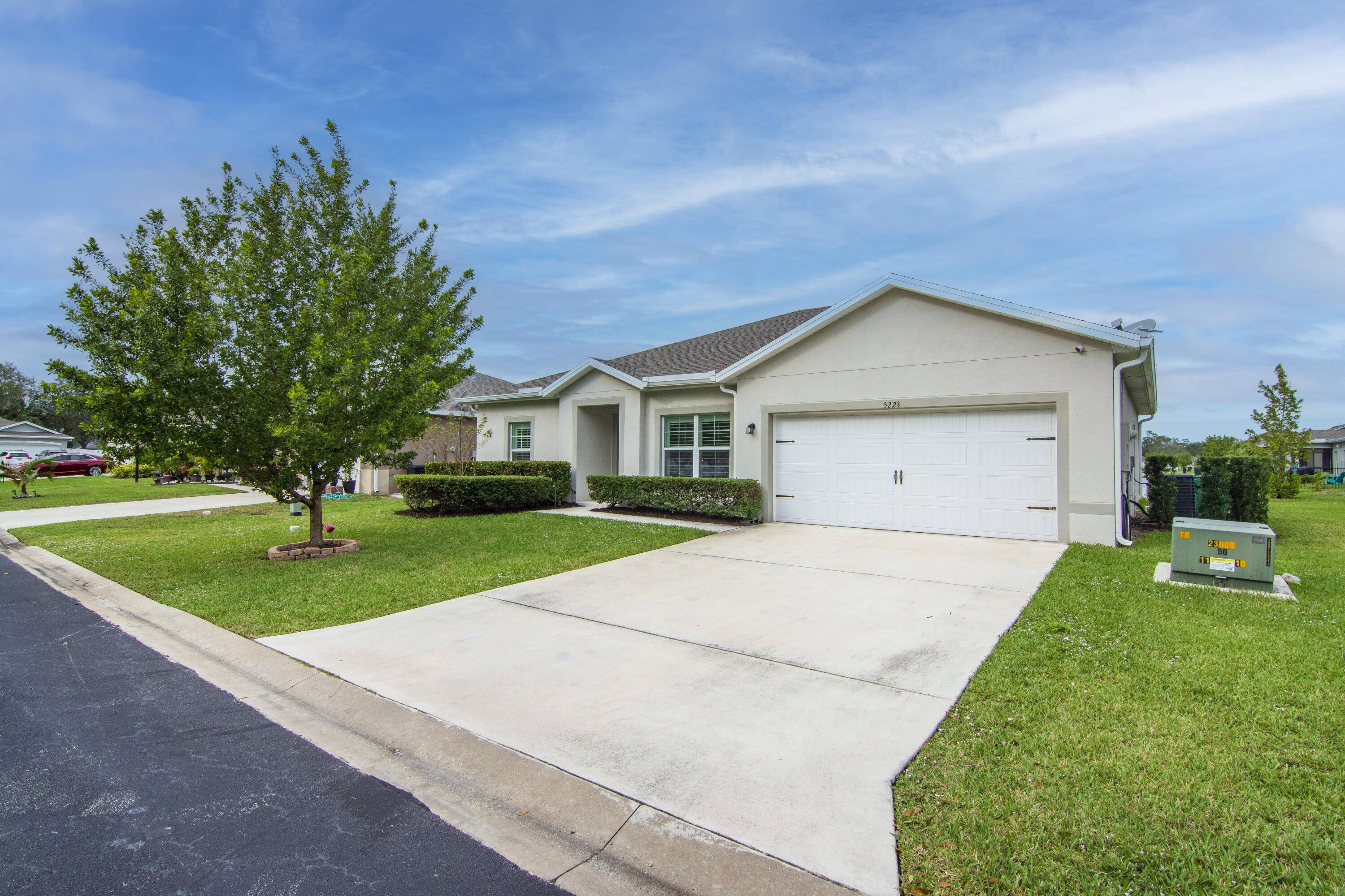 Fort Pierce, FL 34951,5223 Oakland Lake CIR