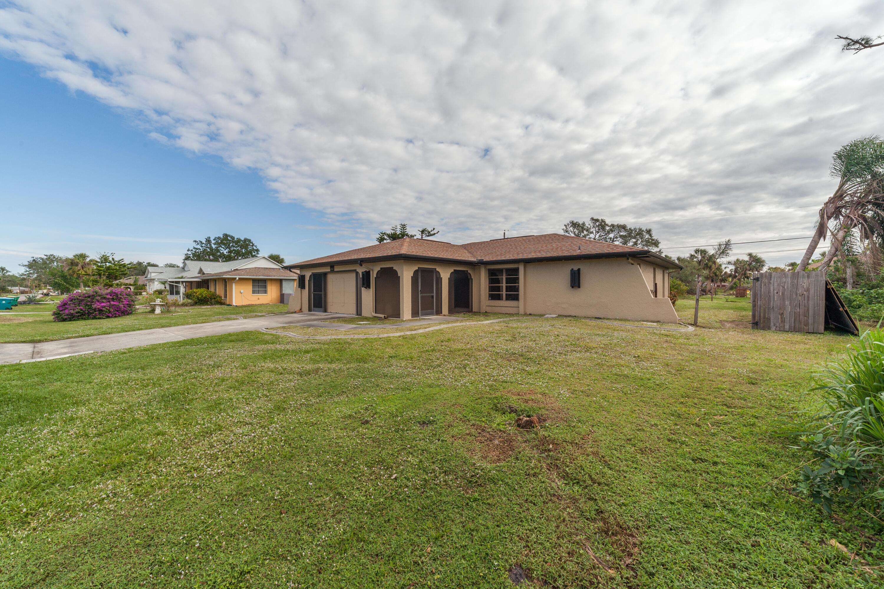 Port Charlotte, FL 33948,2102 Backton ST