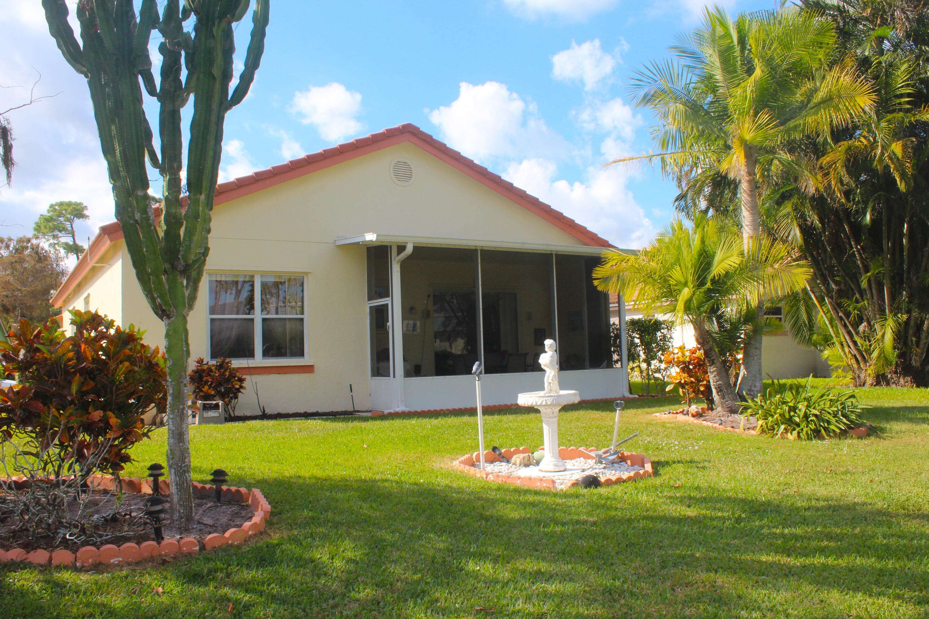 Wellington, FL 33414,656 Lake Wellington DR