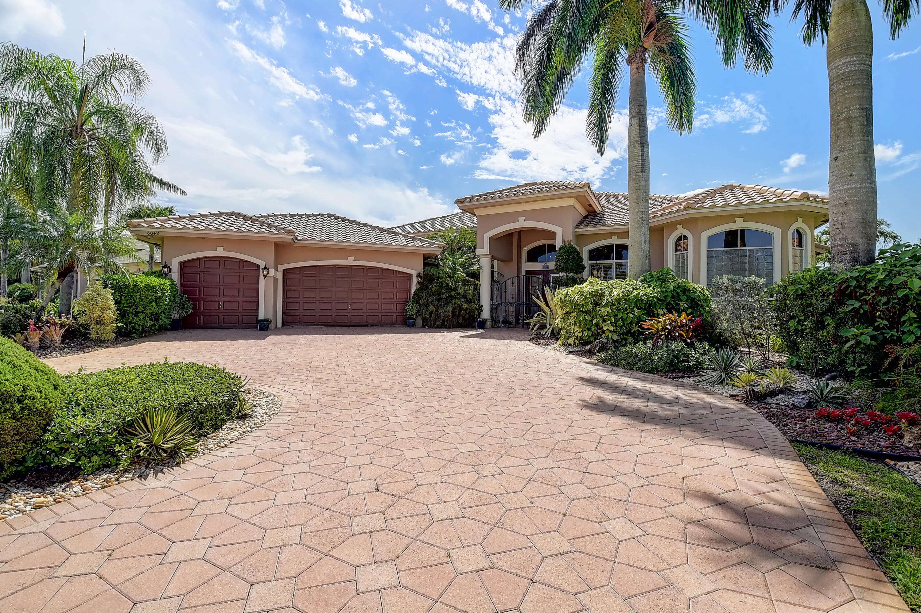 Boynton Beach, FL 33472,8048 Desmond DR