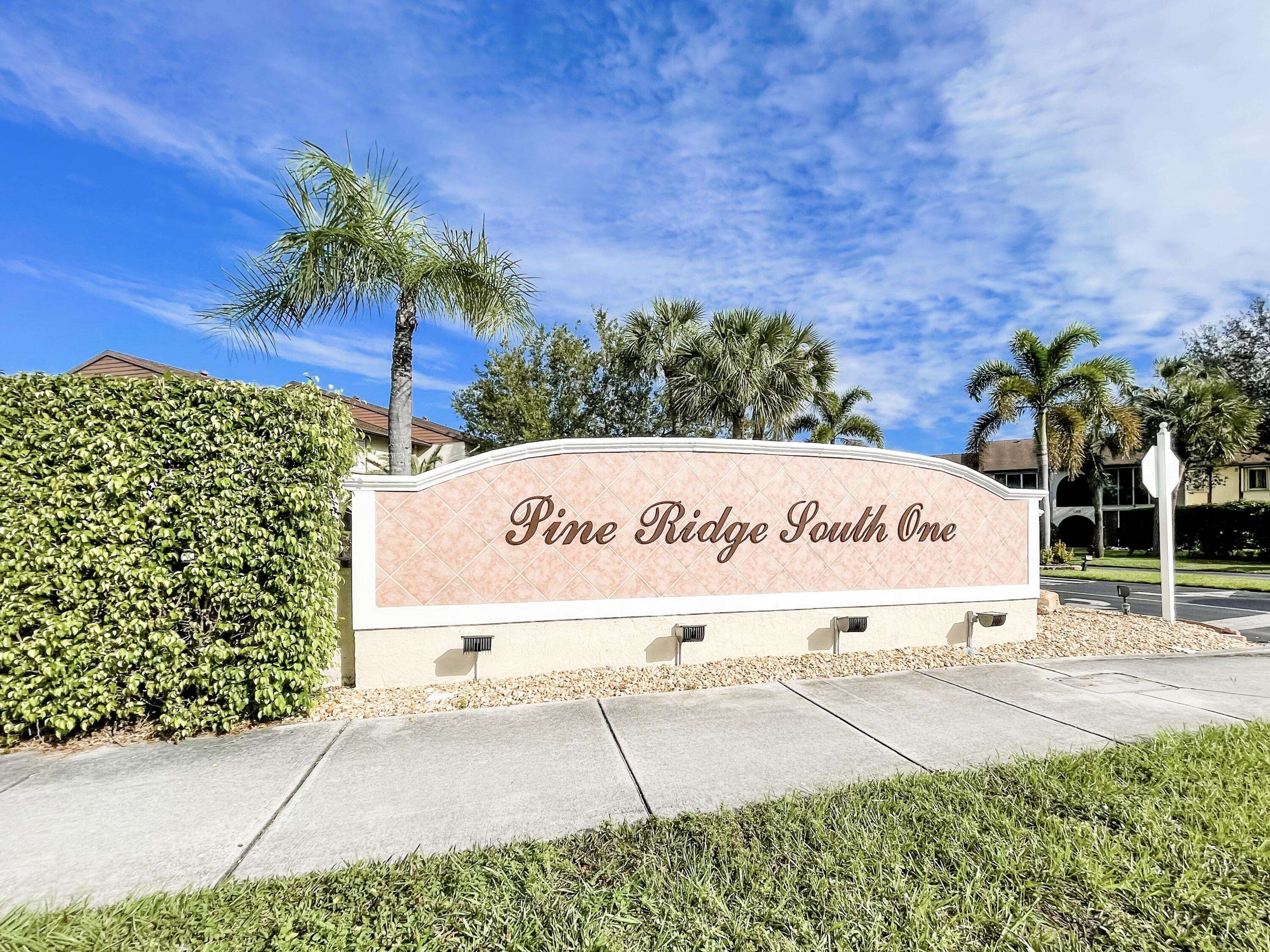 Greenacres, FL 33463,105 Lake Pine CIR D-1