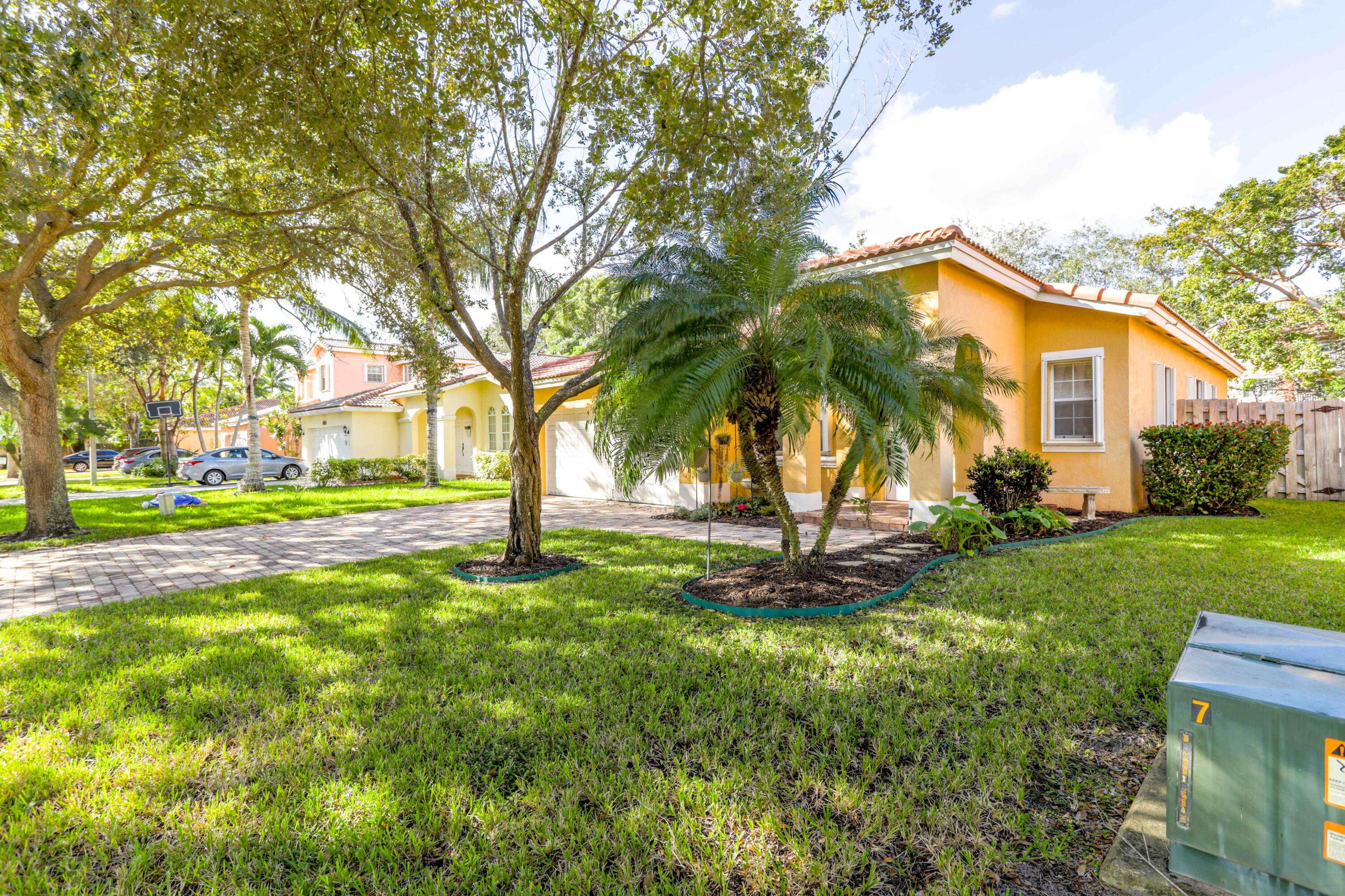 Coconut Creek, FL 33073,3815 NW 43 TER