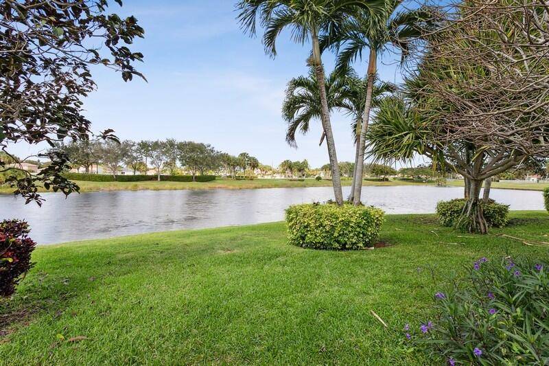 Lake Worth, FL 33463,6687 Lake Nona PL