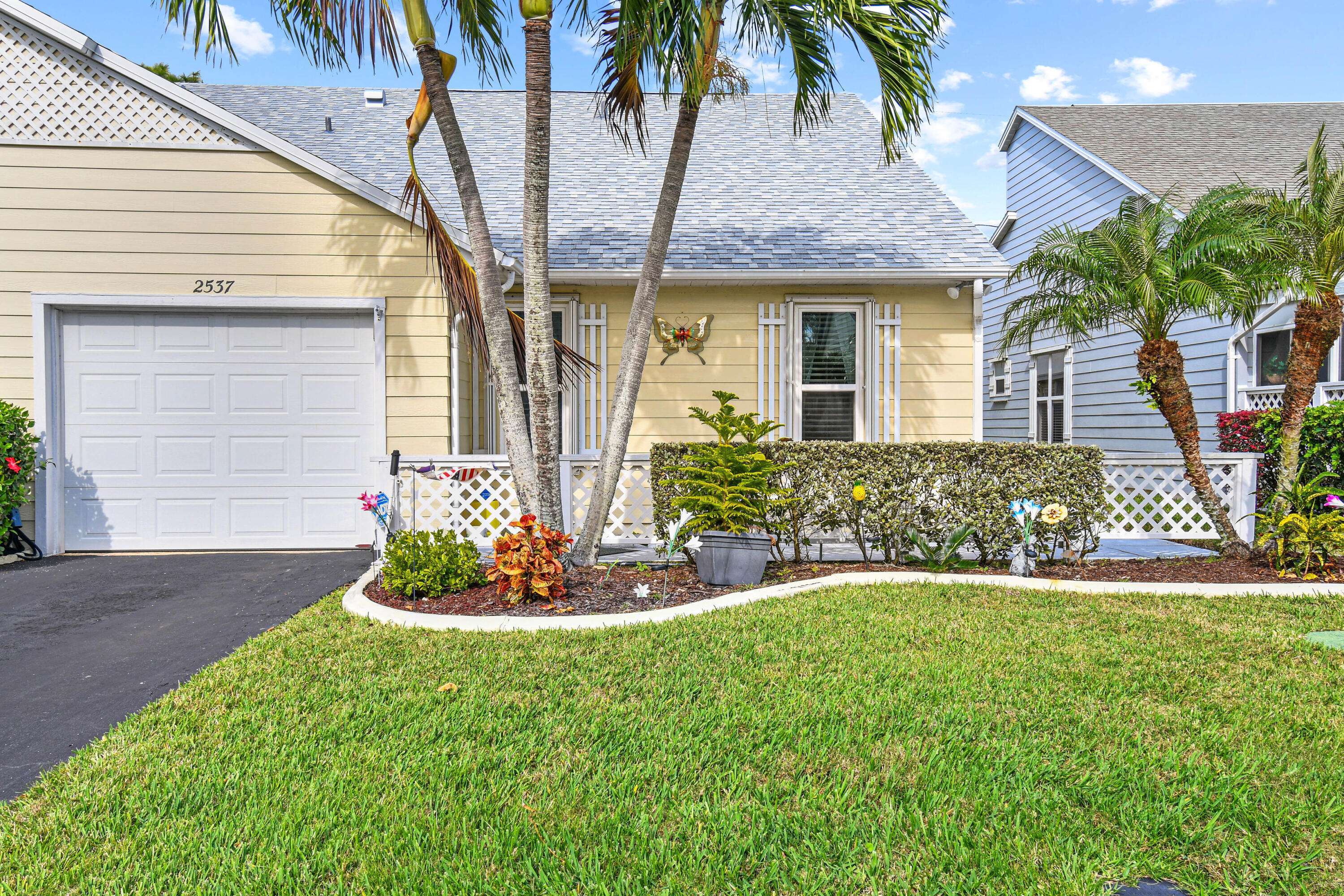 Port Saint Lucie, FL 34952,2537 SE Tropical East CIR