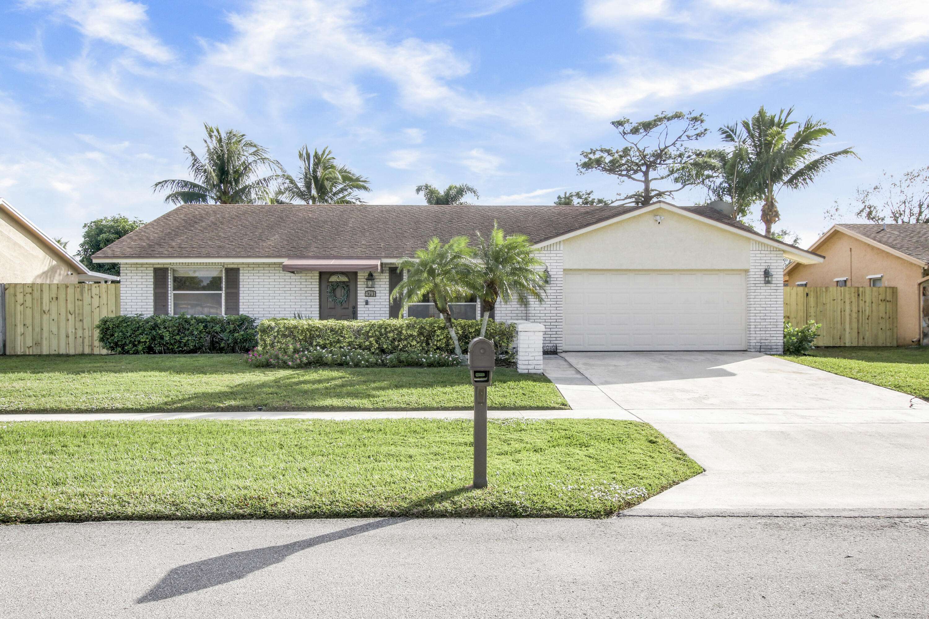 Lake Worth, FL 33463,4791 Blue Pine CIR