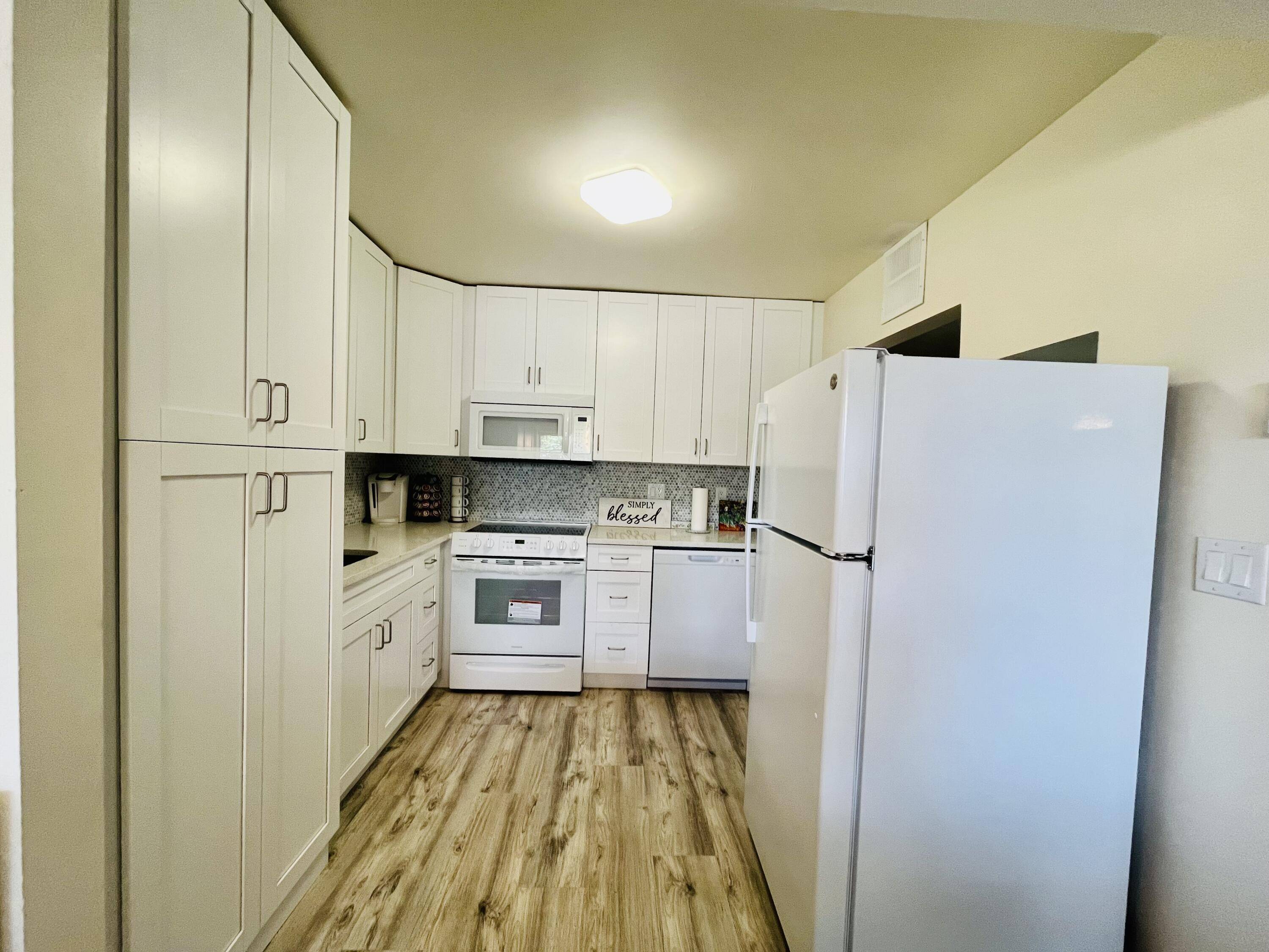 West Palm Beach, FL 33417,50 Plymouth F