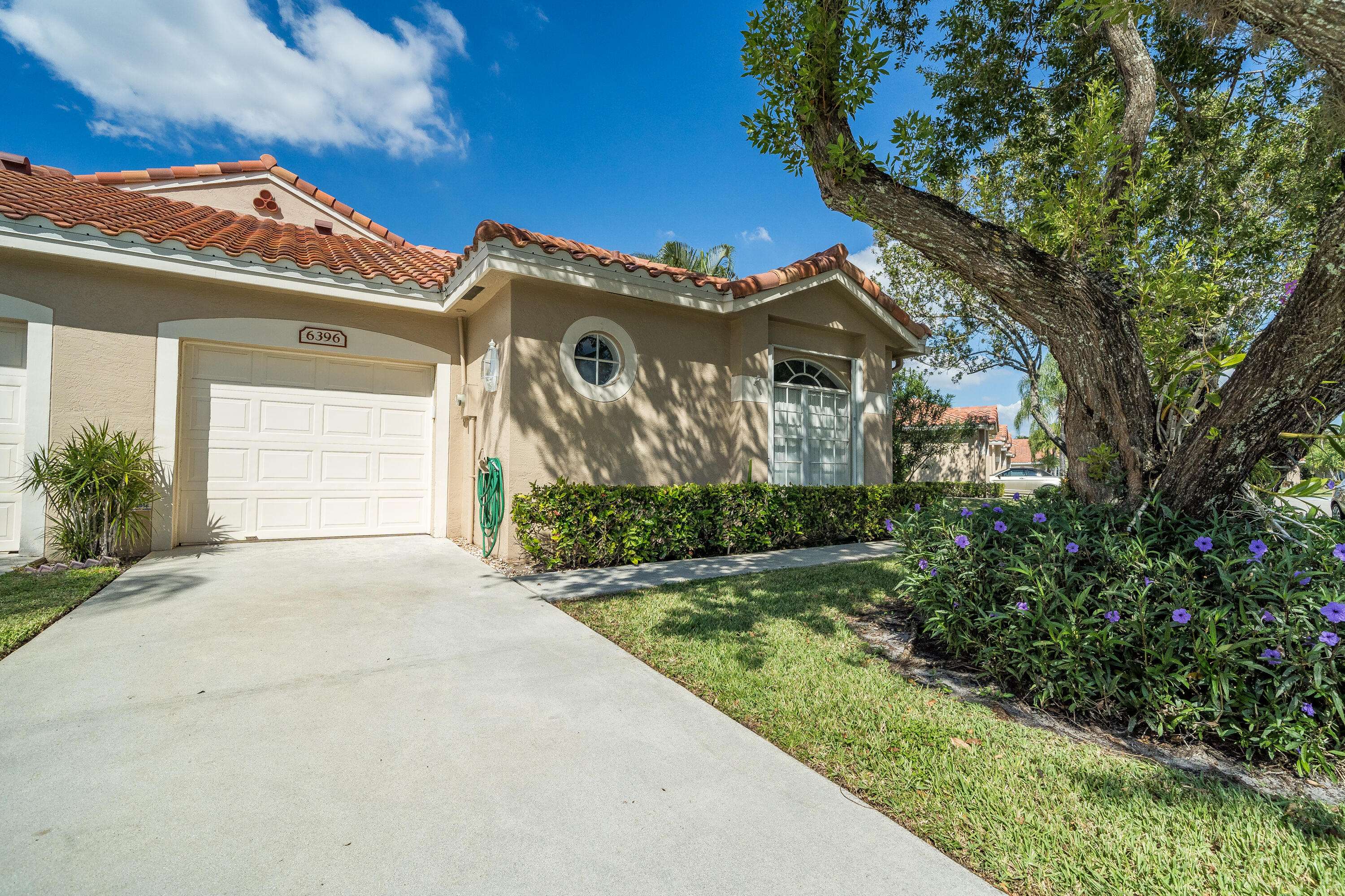 Boynton Beach, FL 33472,6396 Long Key LN