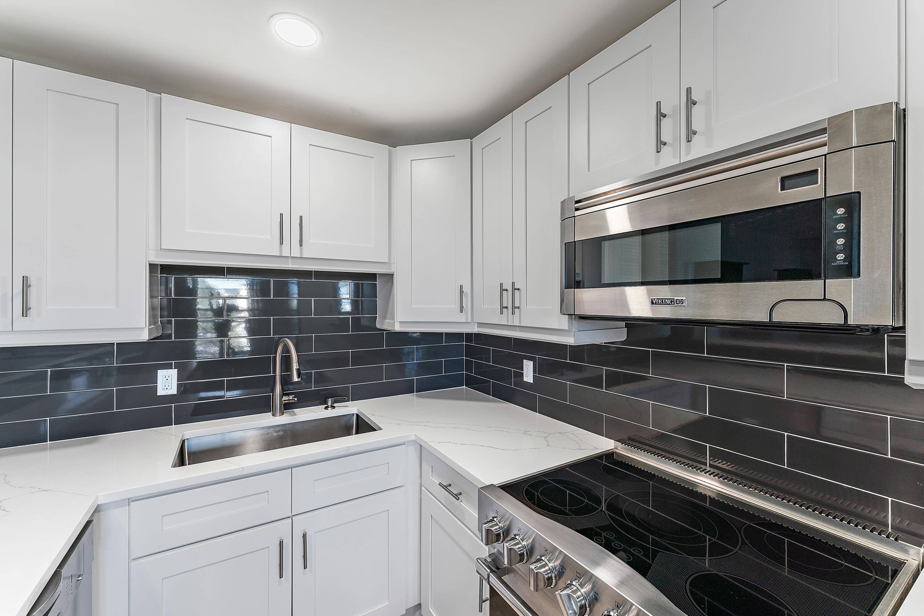 North Palm Beach, FL 33408,227 Castlewood DR 203