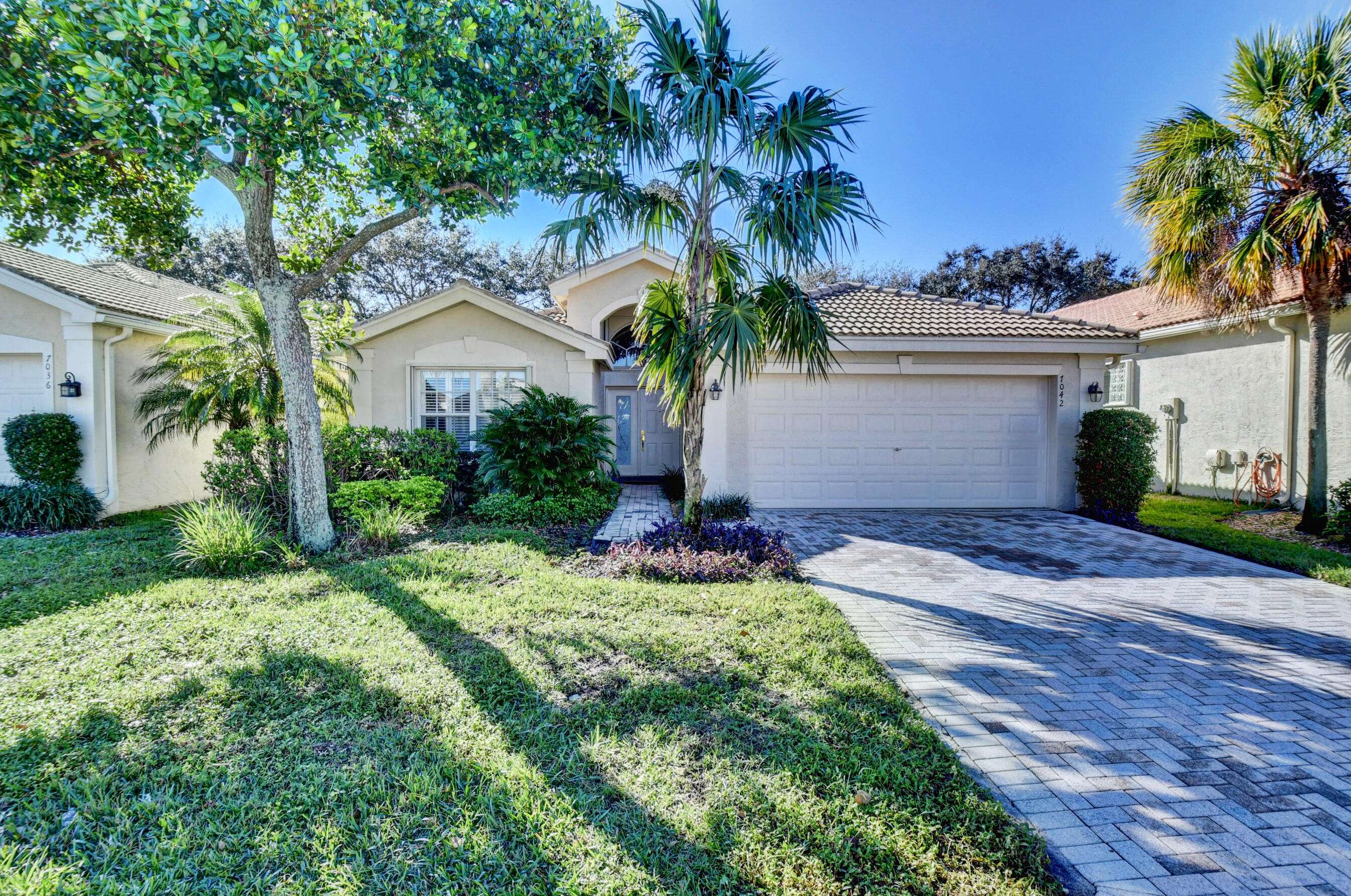 Delray Beach, FL 33446,7042 Bent Menorca DR