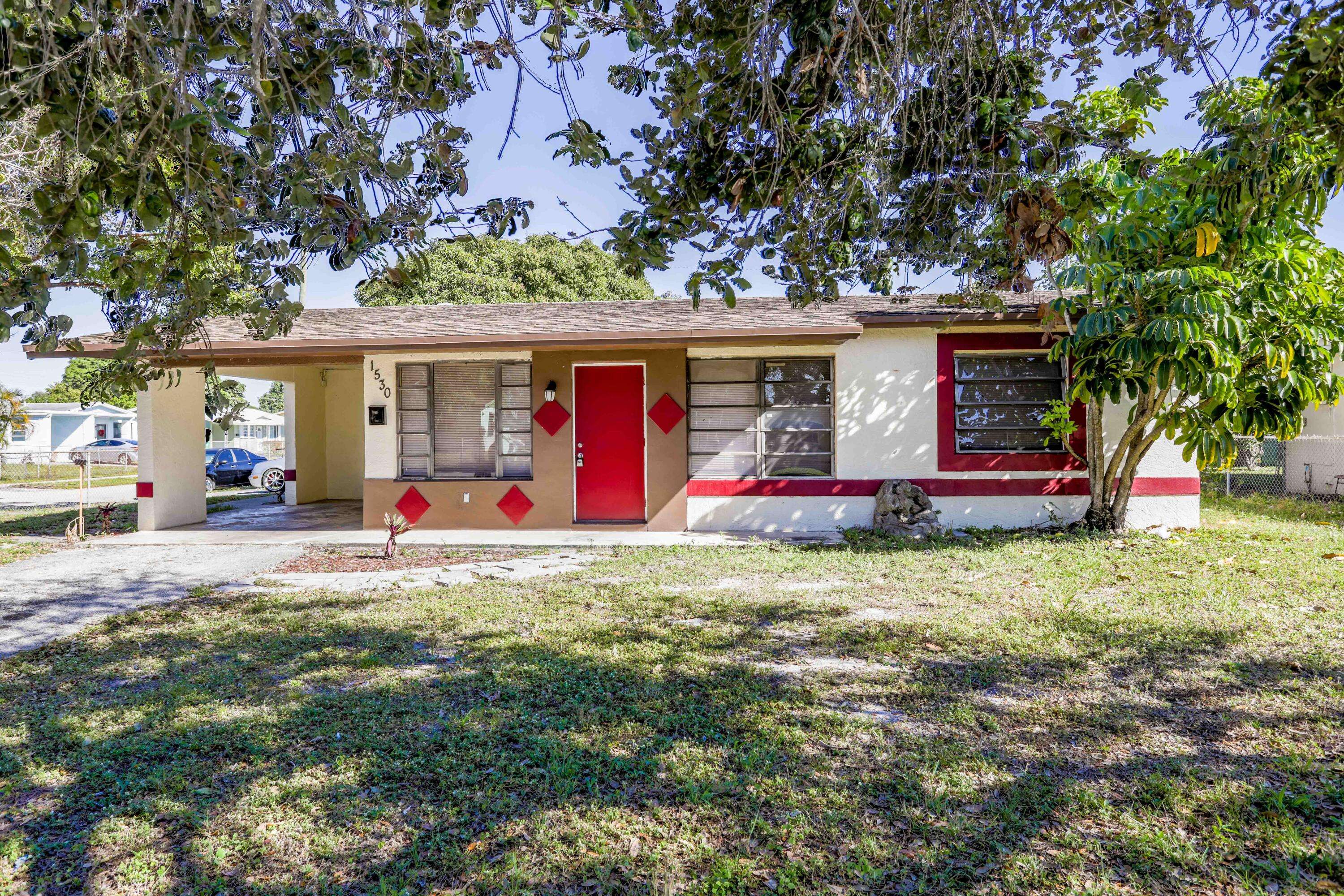Lauderhill, FL 33311,1530 NW 33rd AVE