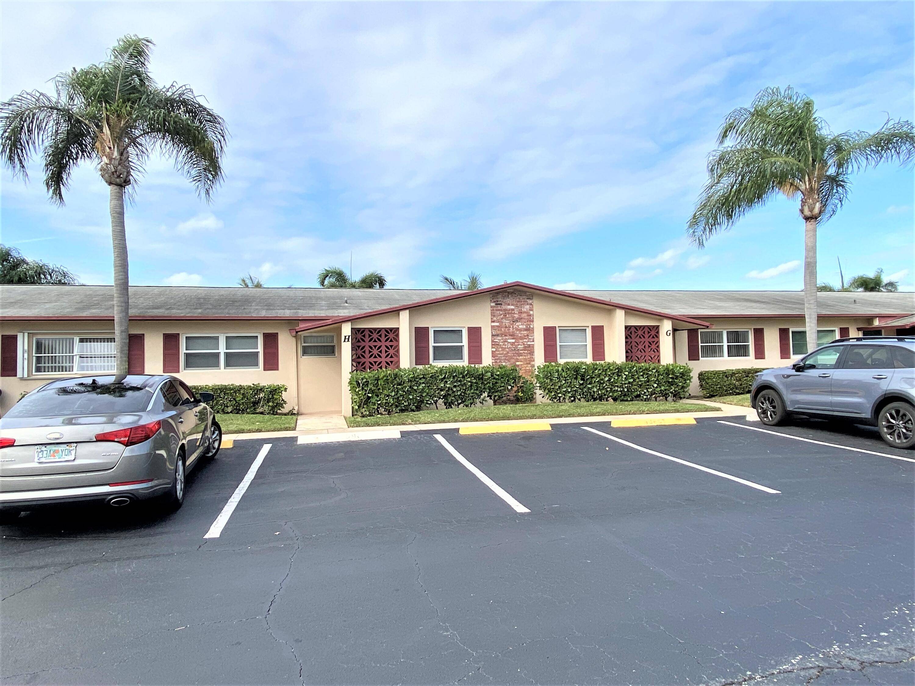 West Palm Beach, FL 33415,2990 E Crosley DR H