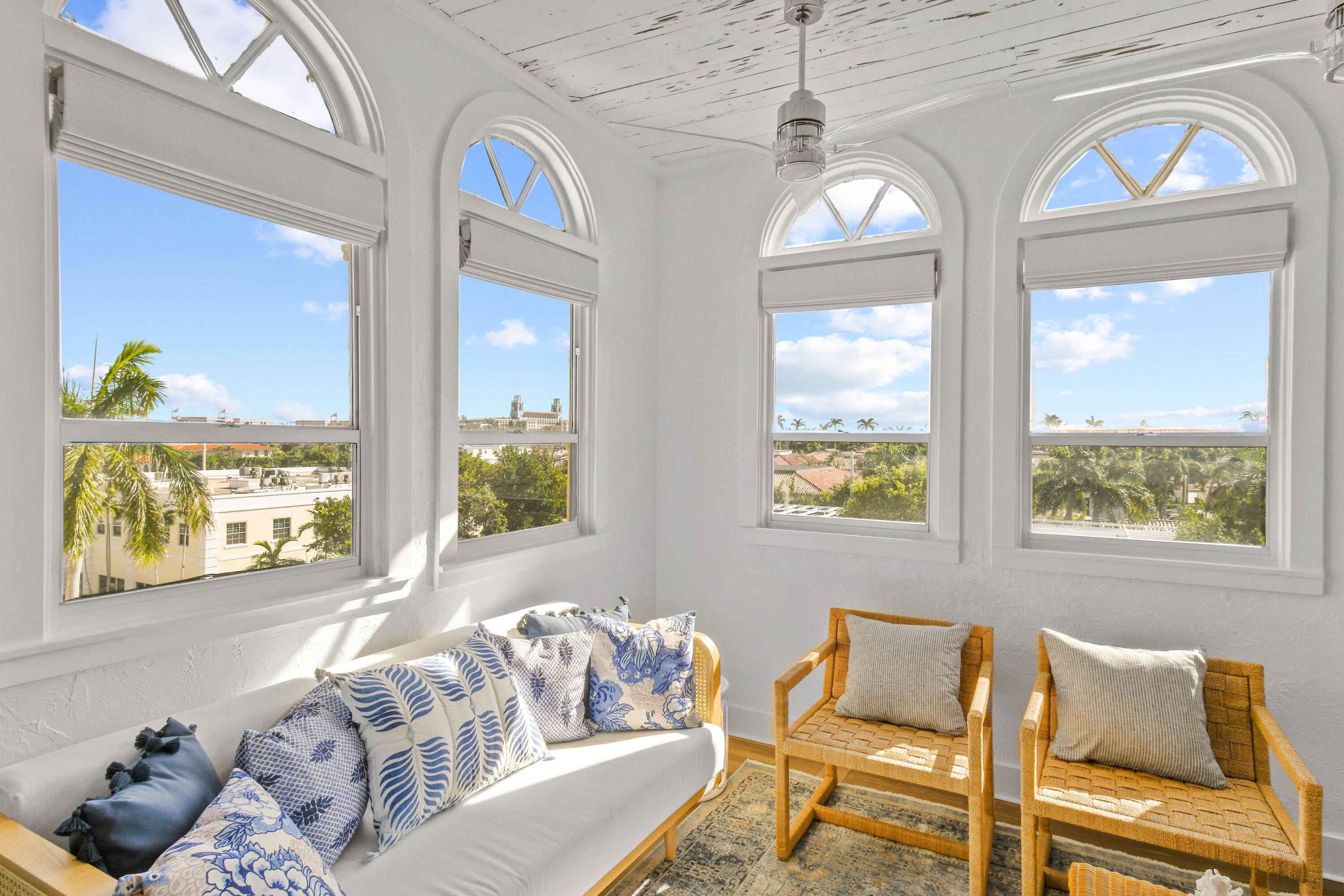 Palm Beach, FL 33480,235 Sunrise AVE Ph6