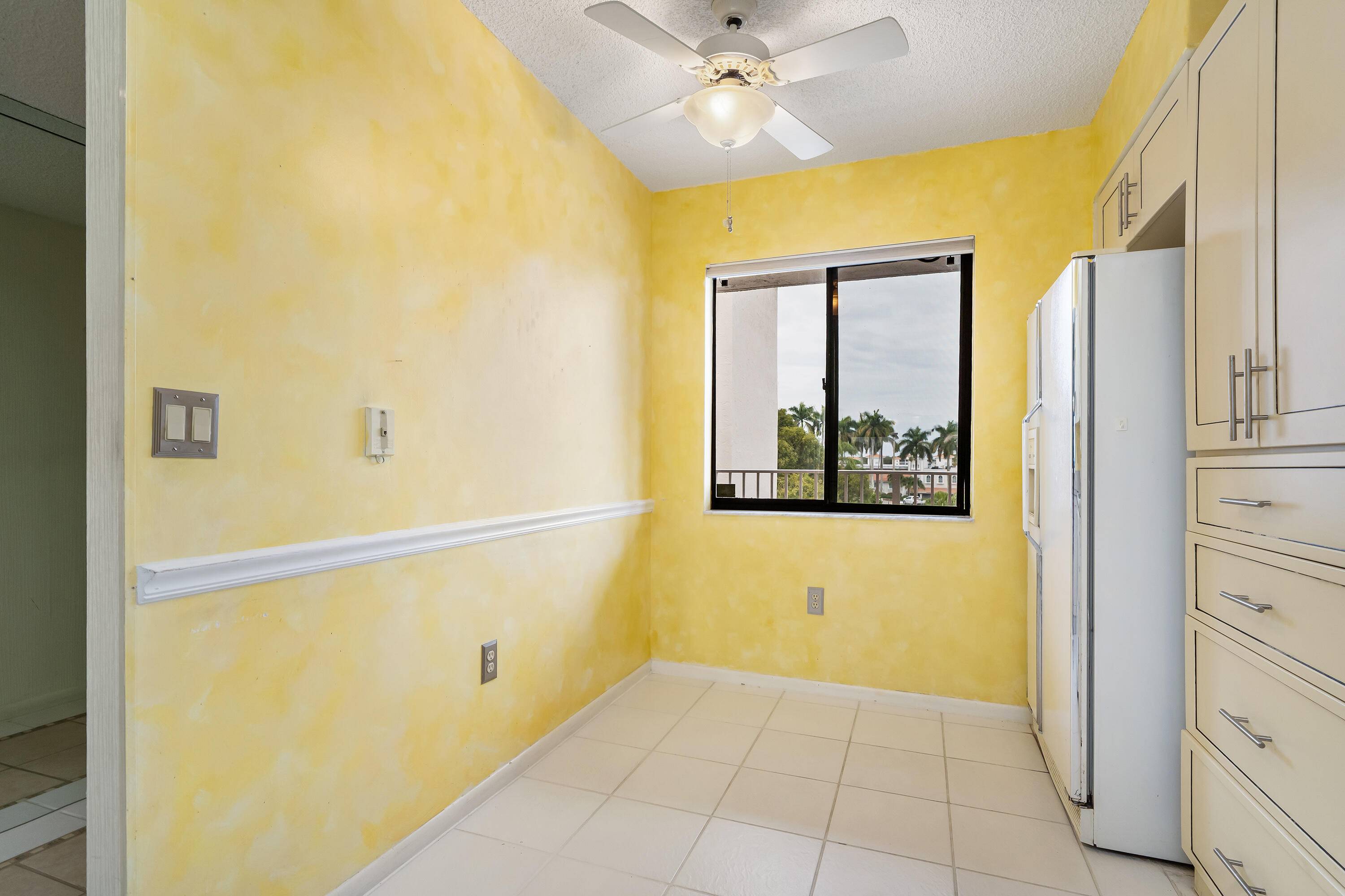 Delray Beach, FL 33484,6065 Pointe Regal CIR 405