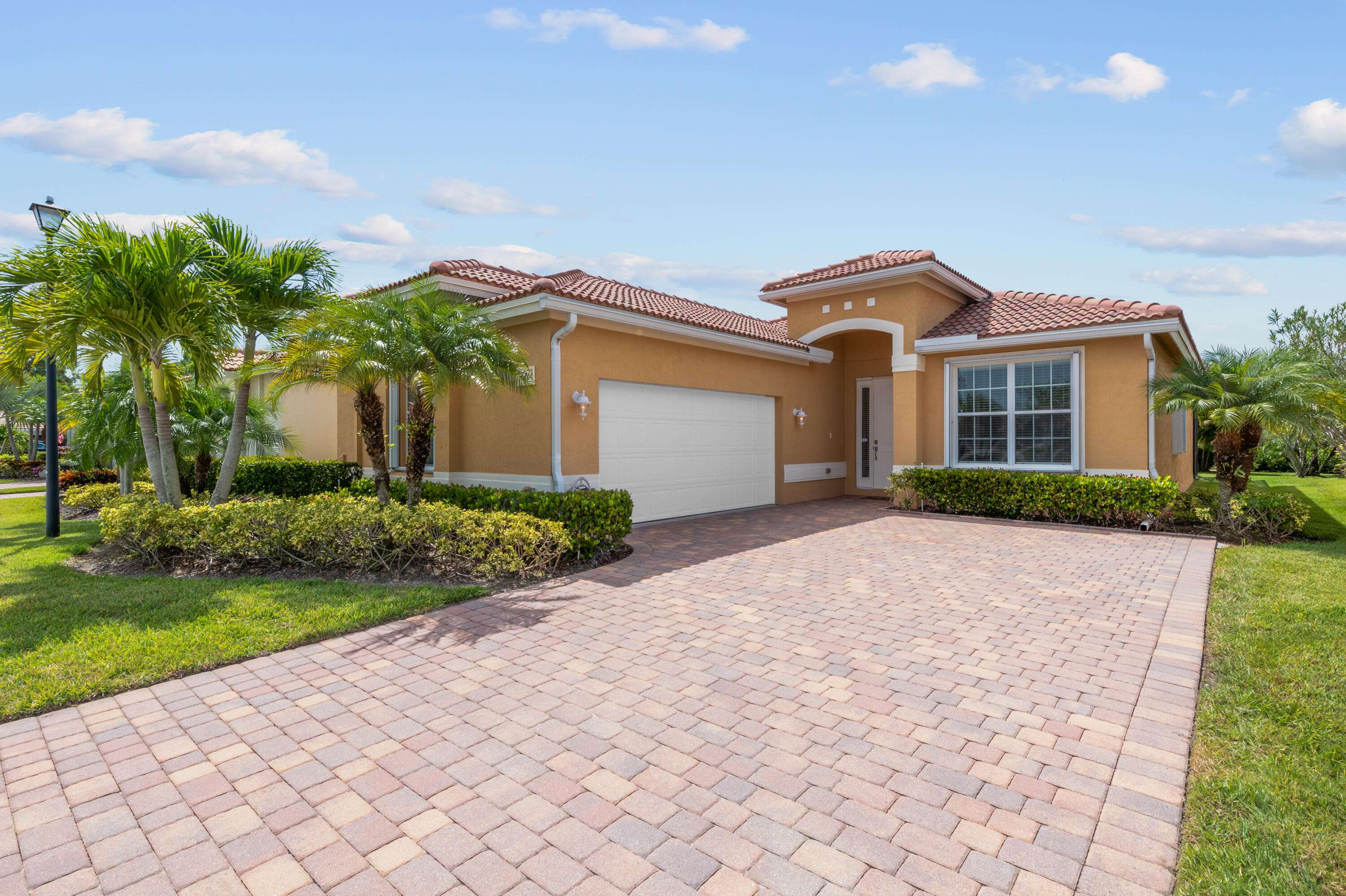 Jensen Beach, FL 34957,4266 NW Oakbrook CIR