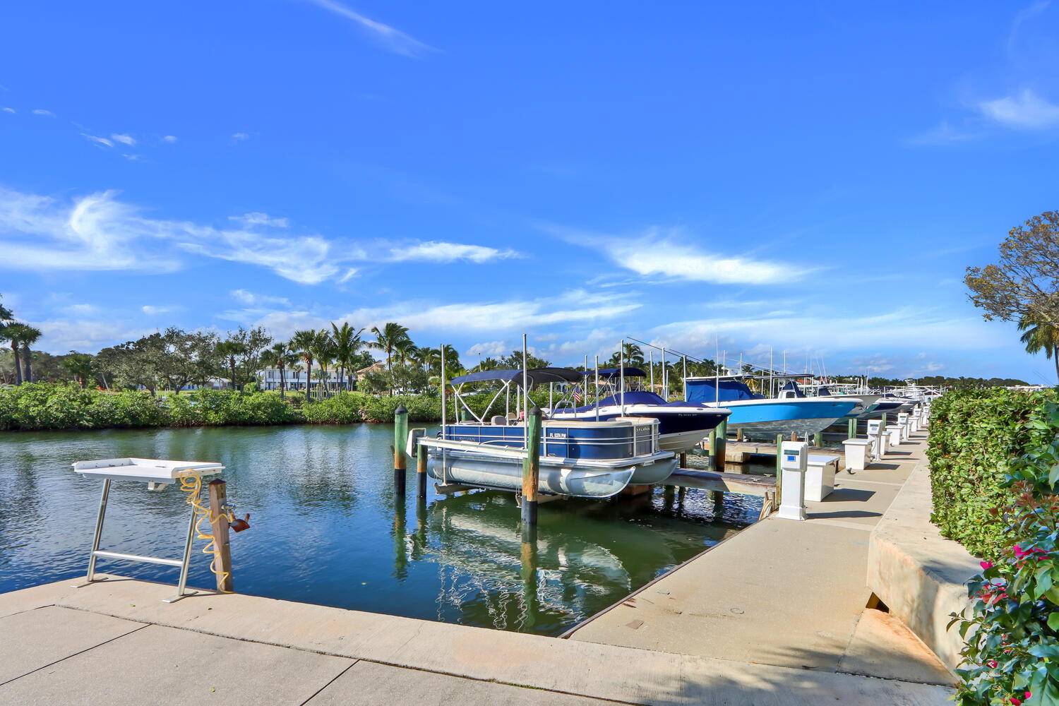 Juno Beach, FL 33408,0 Oak Harbour DR C-1