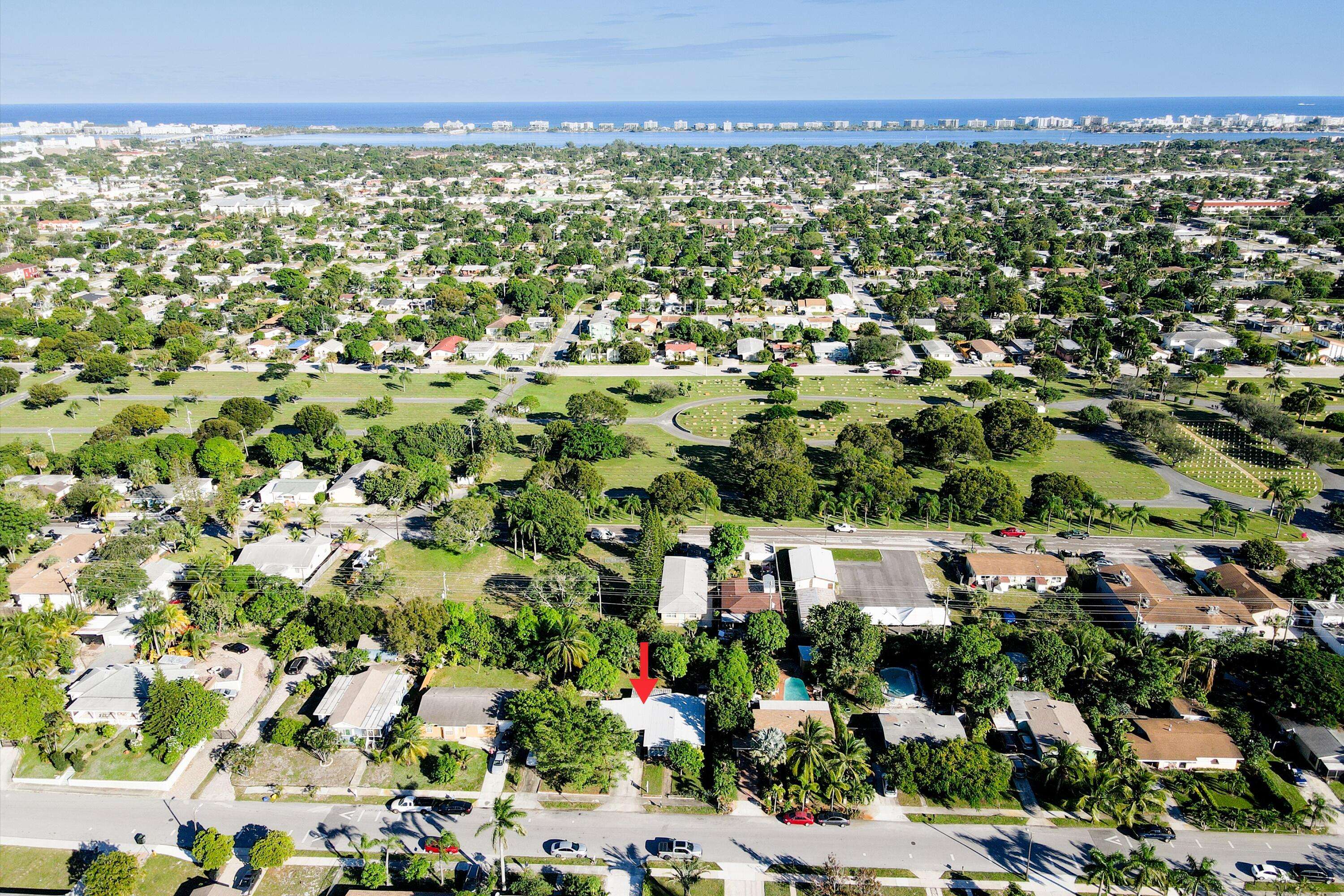 Lake Worth Beach, FL 33460,912 S Ridge ST