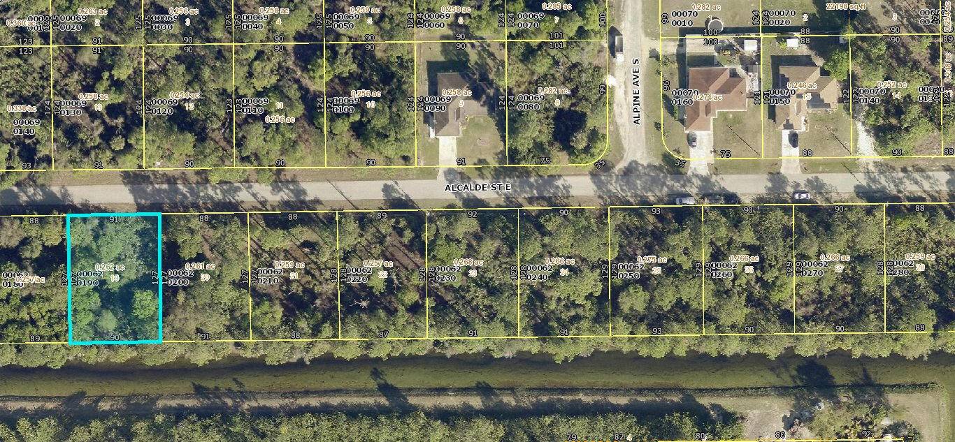 Lehigh Acres, FL 33974,920 E Alcalde ST